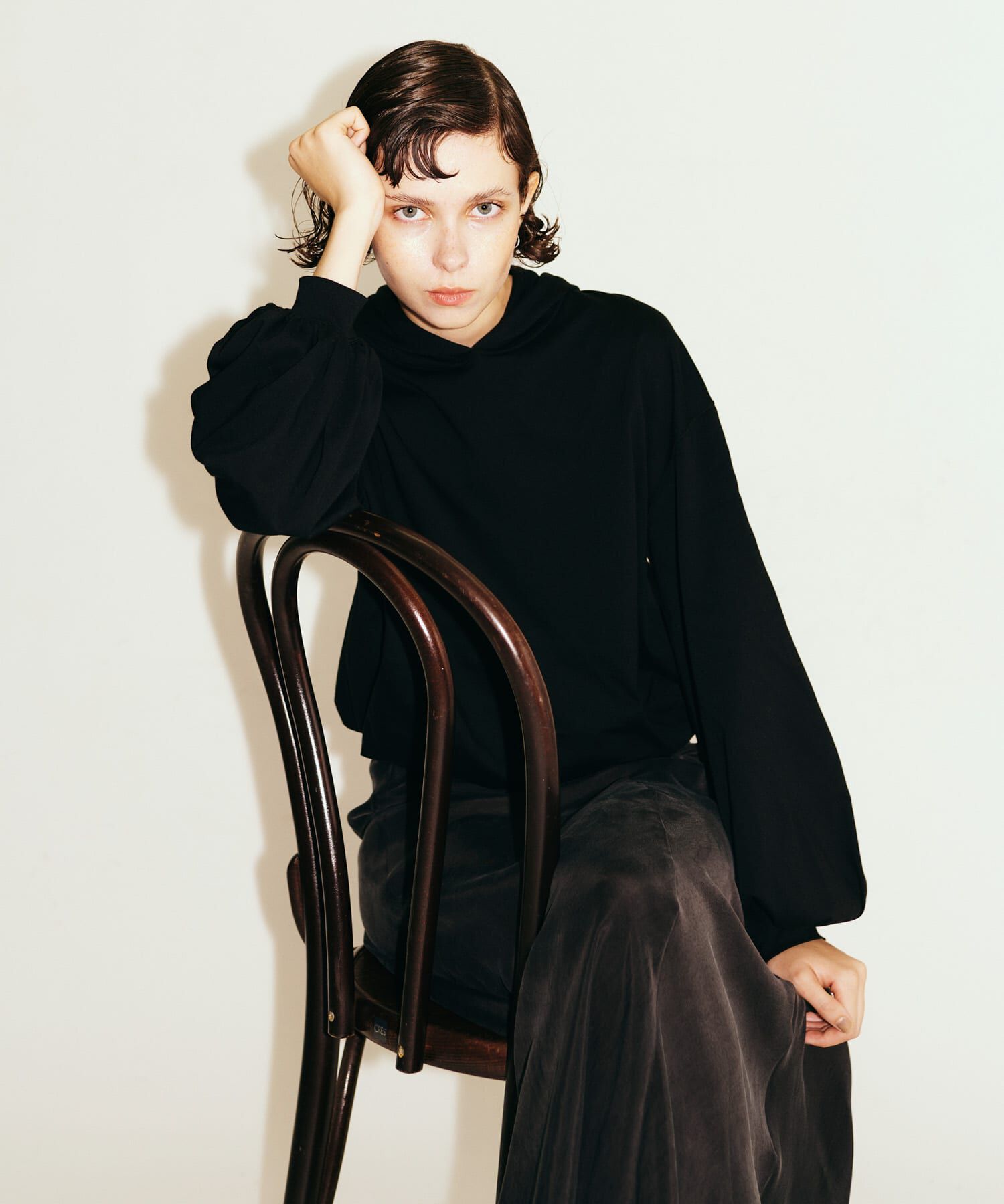 URBAN RESEARCH「Teya　Glance Hoodie」|パーカー|ブラック