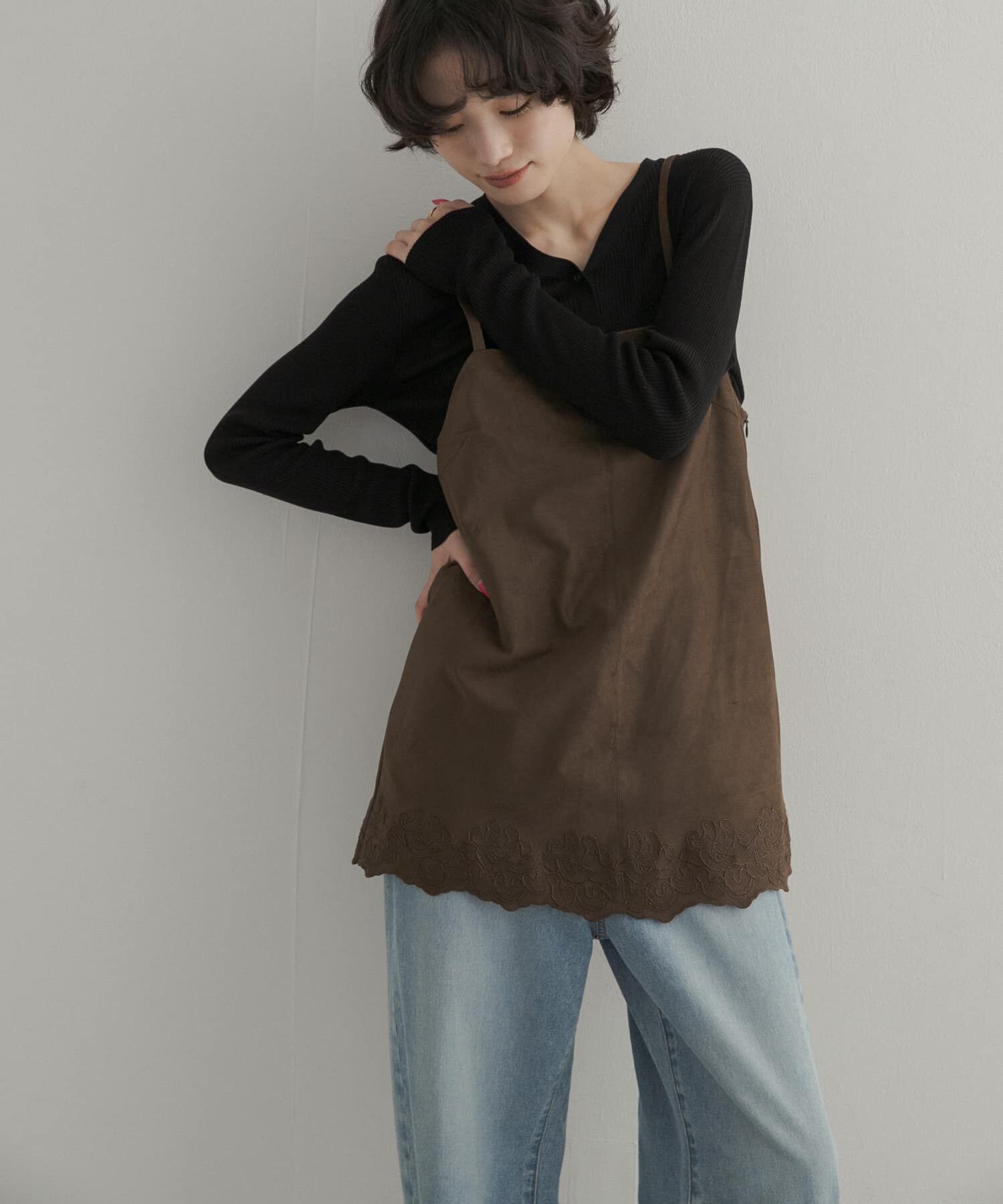 URBAN RESEARCH DOORS「ヘム刺繍スエードライクキャミソール 26AW」|その他|