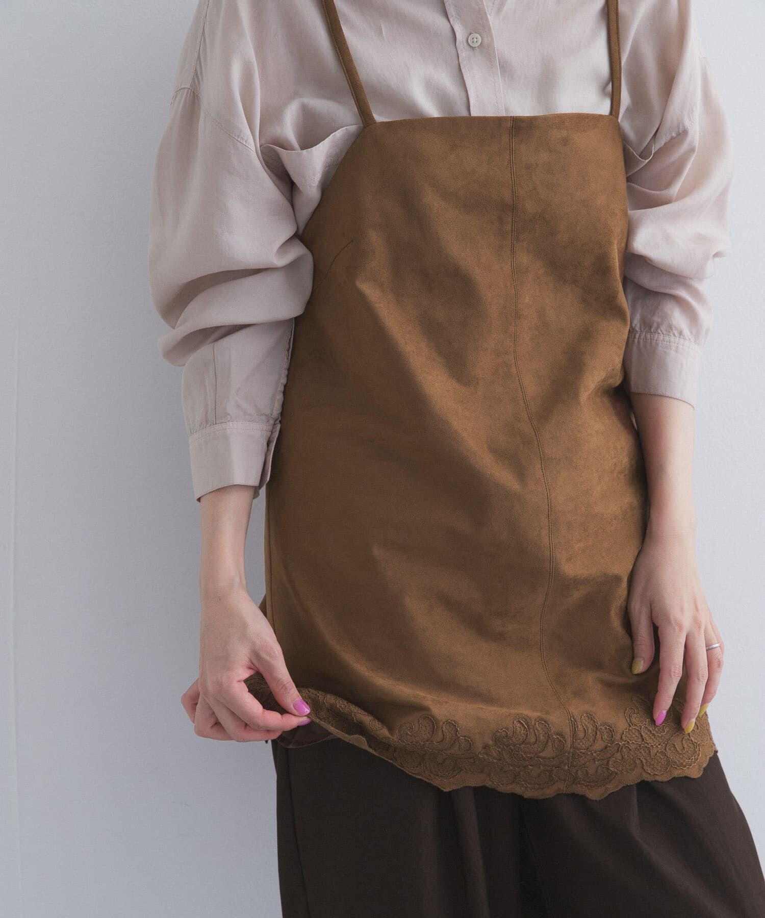 URBAN RESEARCH DOORS「ヘム刺繍スエードライクキャミソール 26AW」|その他|
