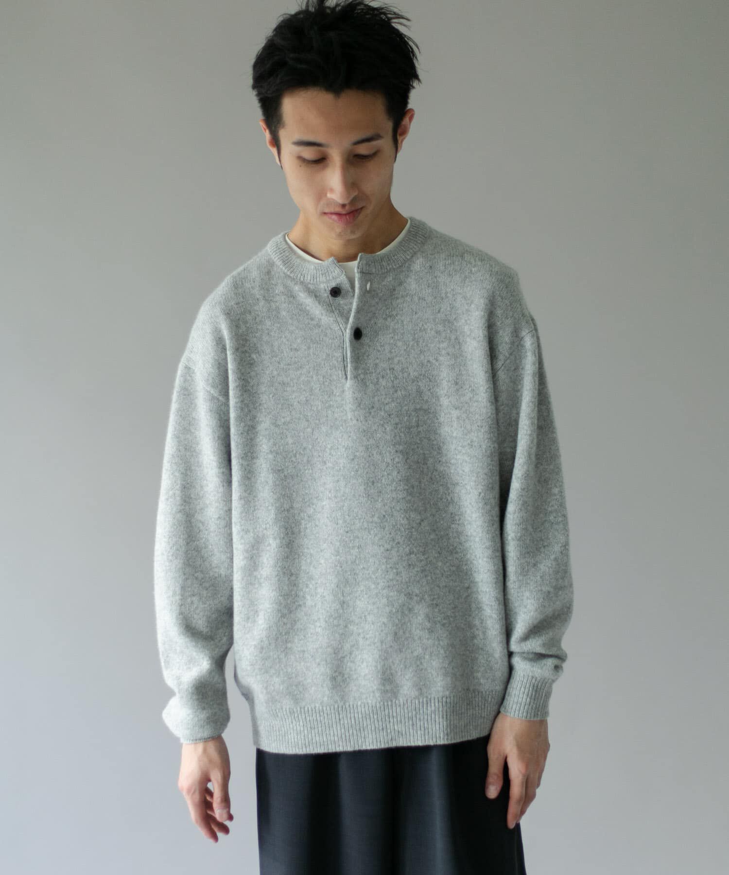URBAN RESEARCH DOORS「ハミルトンウールヘンリーネックニット」|ニット・セーター|
