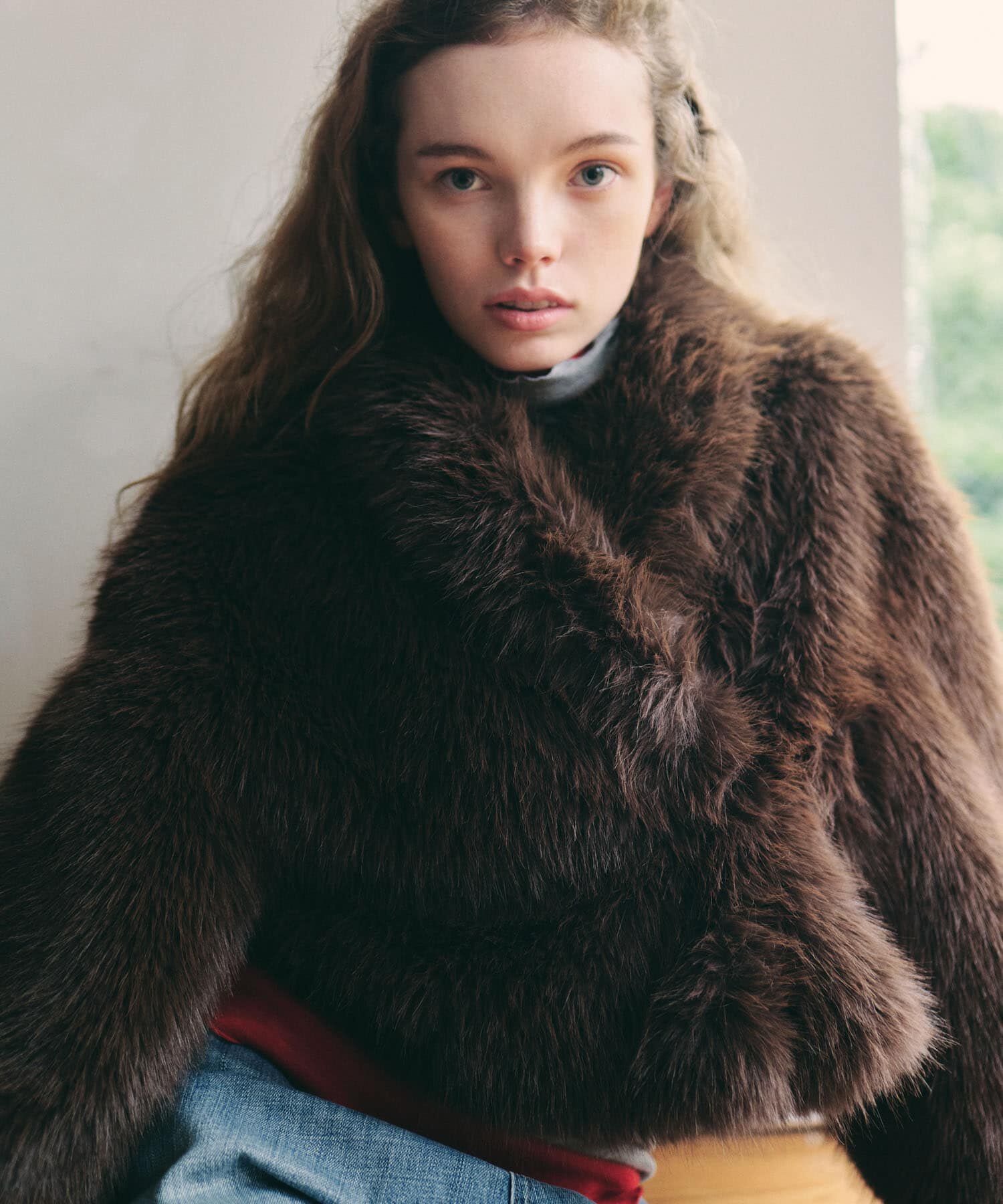 URBAN RESEARCH「Teya　Cocoon Faux Fur Jacket」|ノーカラーコート|ブラウン