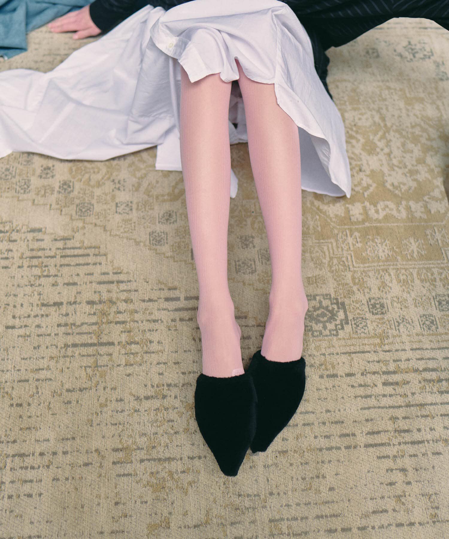 URBAN RESEARCH「Teya　Soft Faux Fur Flat」|サンダル|ブラック