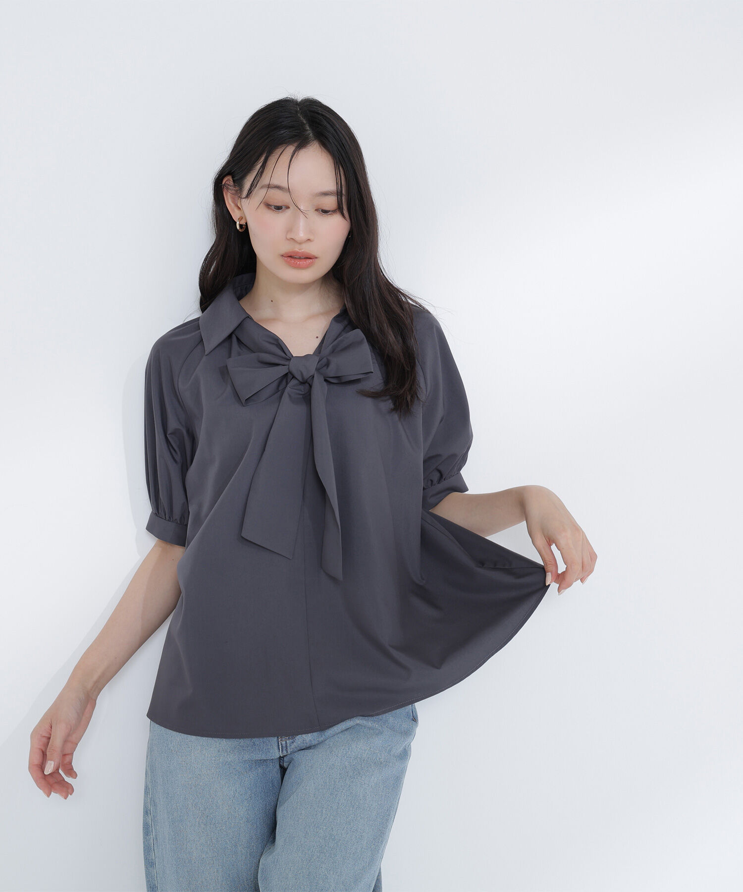 「＜Oggi.jp掲載＞スキッパーリボンタイブラウス半袖」|シャツ・ブラウス|