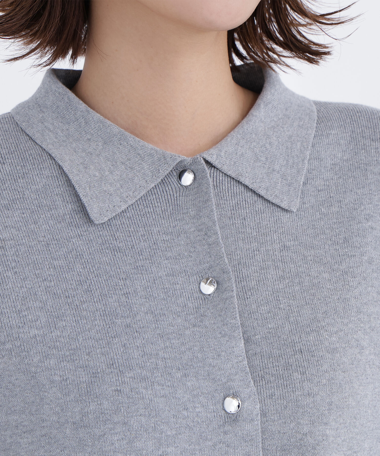  「〈ちょうど、いい服〉&ldquo;きちんと見え上手&rdquo;な襟付きニット」|ニット・セーター|