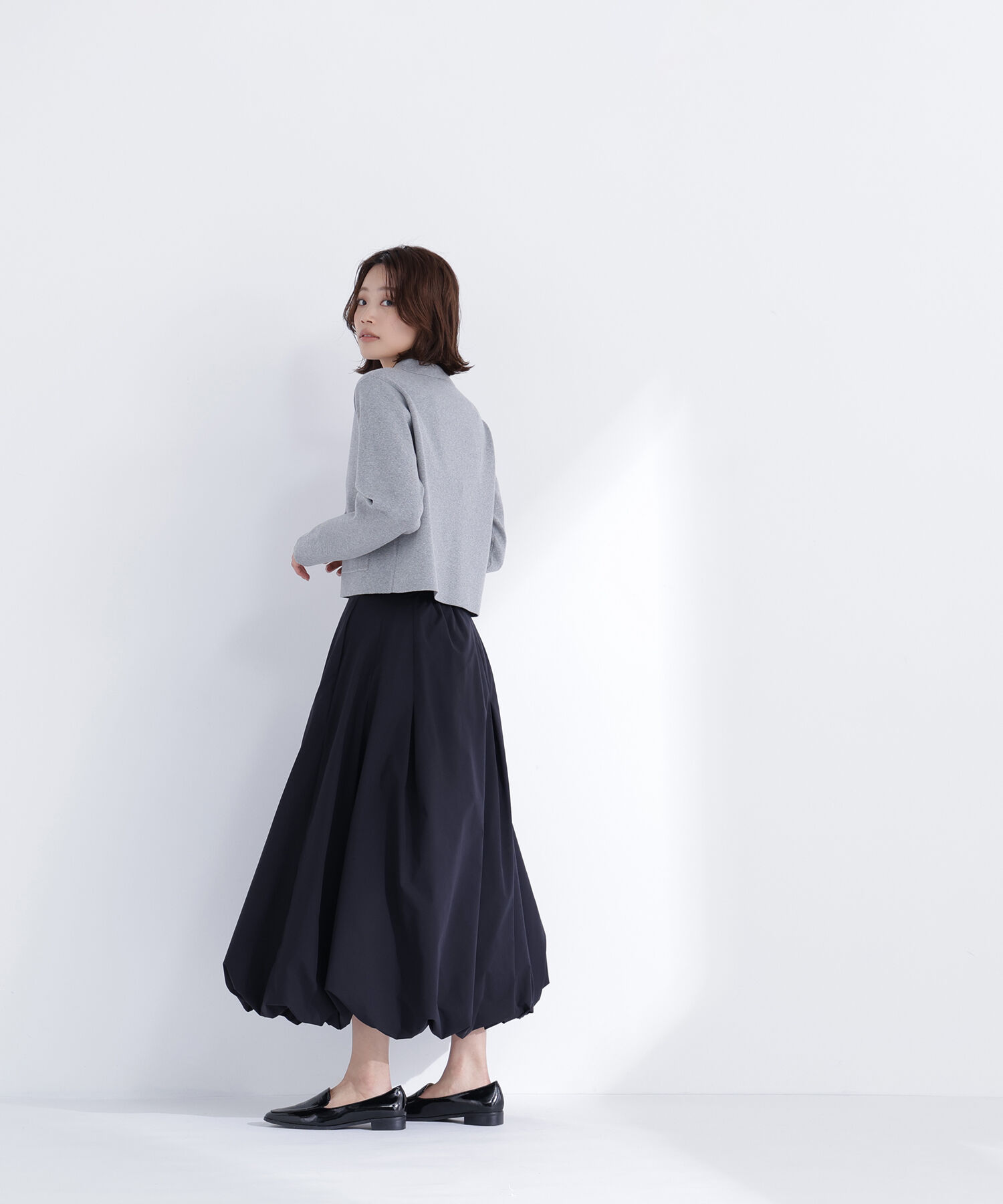  「〈ちょうど、いい服〉&ldquo;きちんと見え上手&rdquo;な襟付きニット」|ニット・セーター|