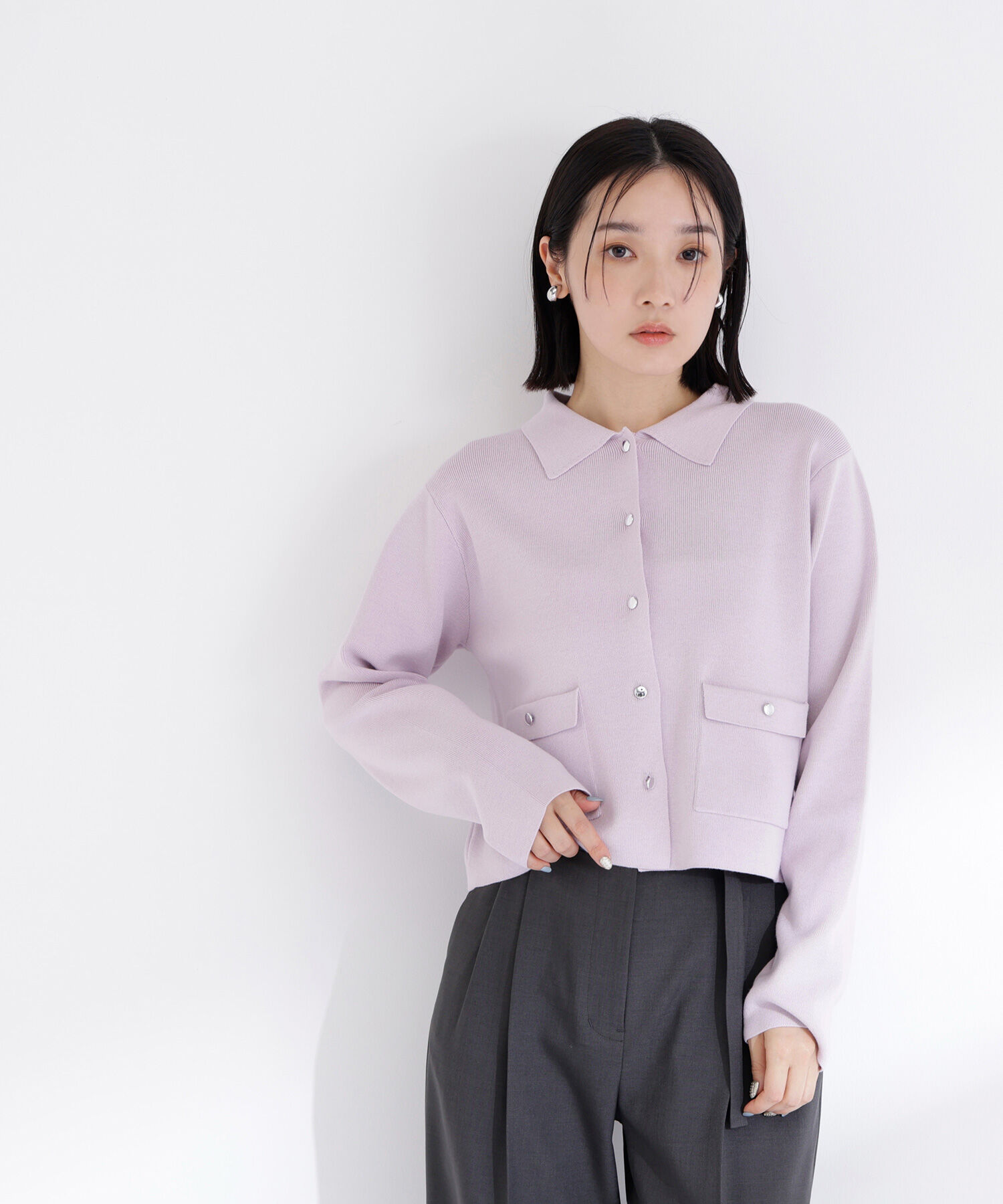  「〈ちょうど、いい服〉&ldquo;きちんと見え上手&rdquo;な襟付きニット」|ニット・セーター|