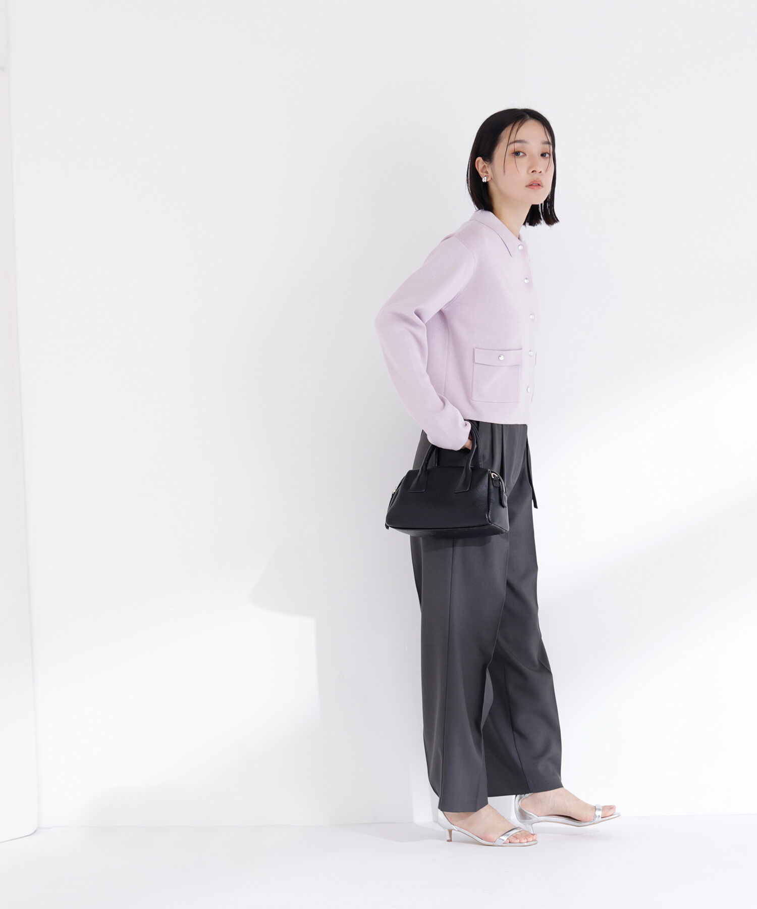  「〈ちょうど、いい服〉&ldquo;きちんと見え上手&rdquo;な襟付きニット」|ニット・セーター|