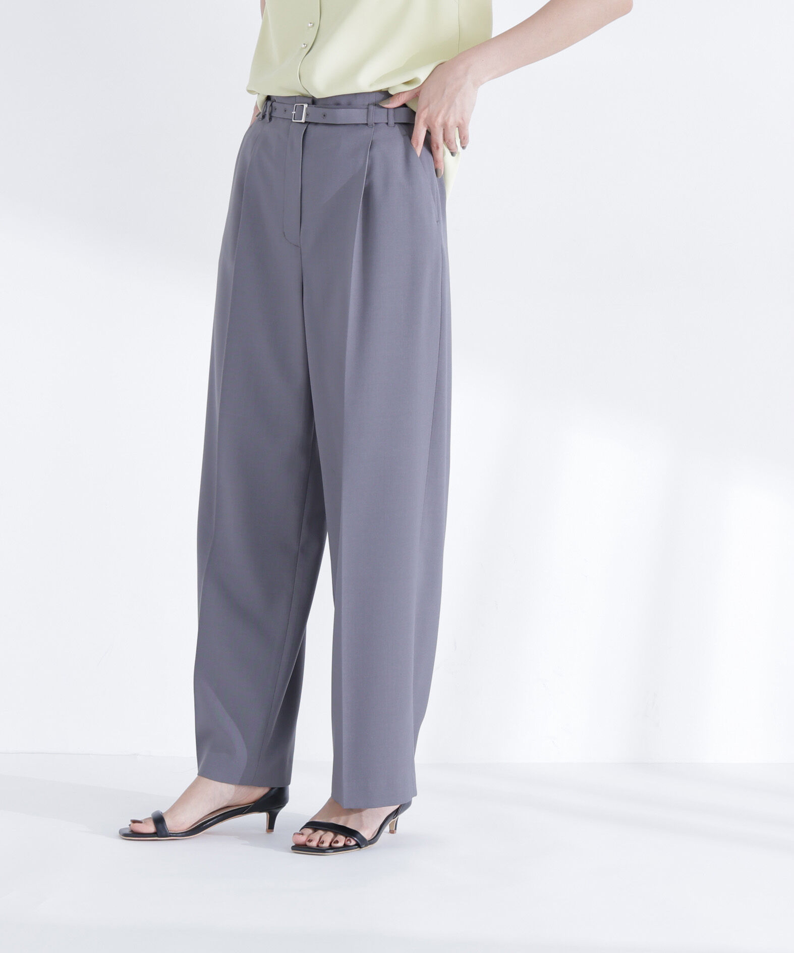  「ベルテッドタックワイドパンツ」|その他|