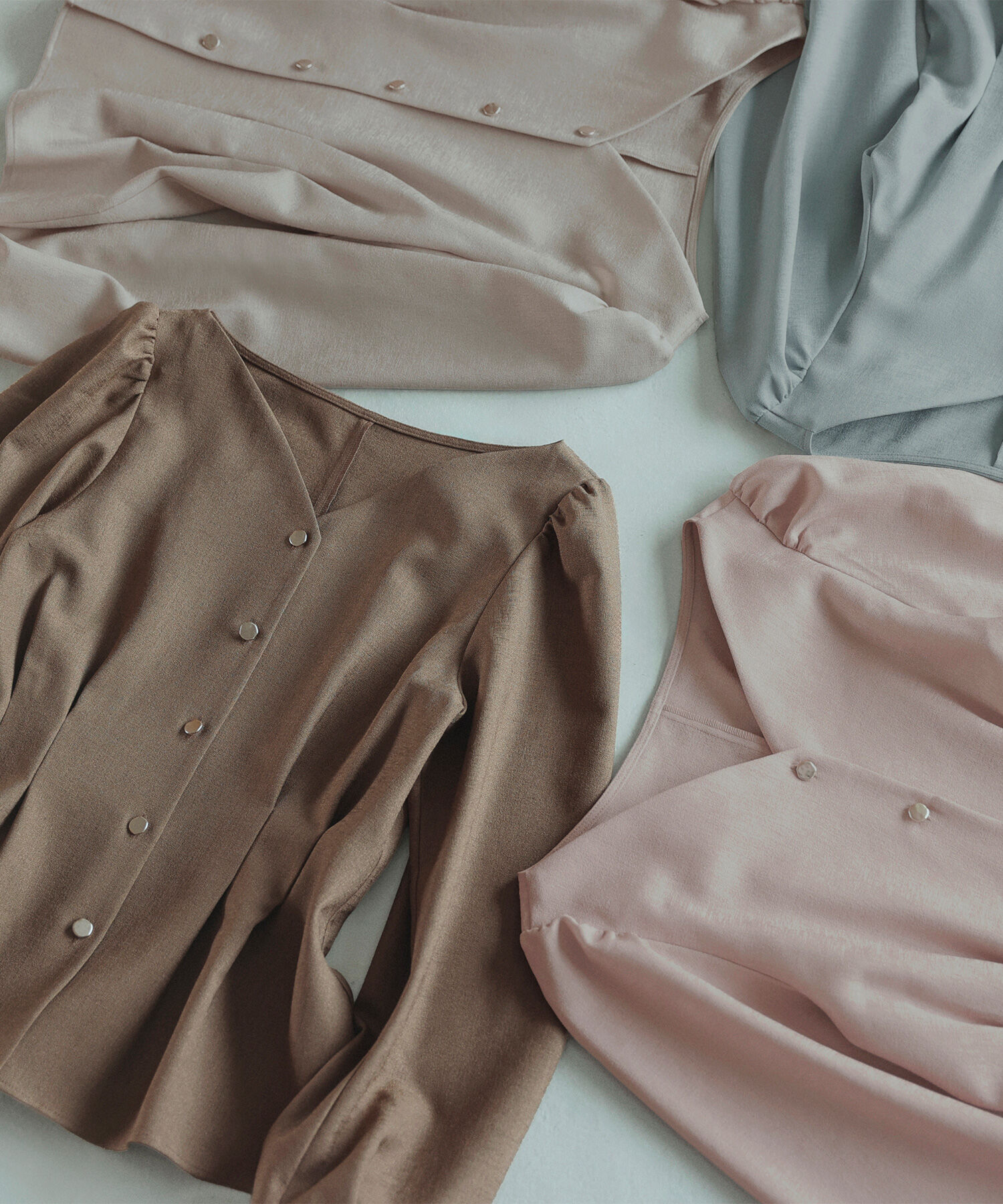  「＜ちょうど、いい服＞きゅっと、メリハリ仕掛けトップス 26AW」|シャツ・ブラウス|