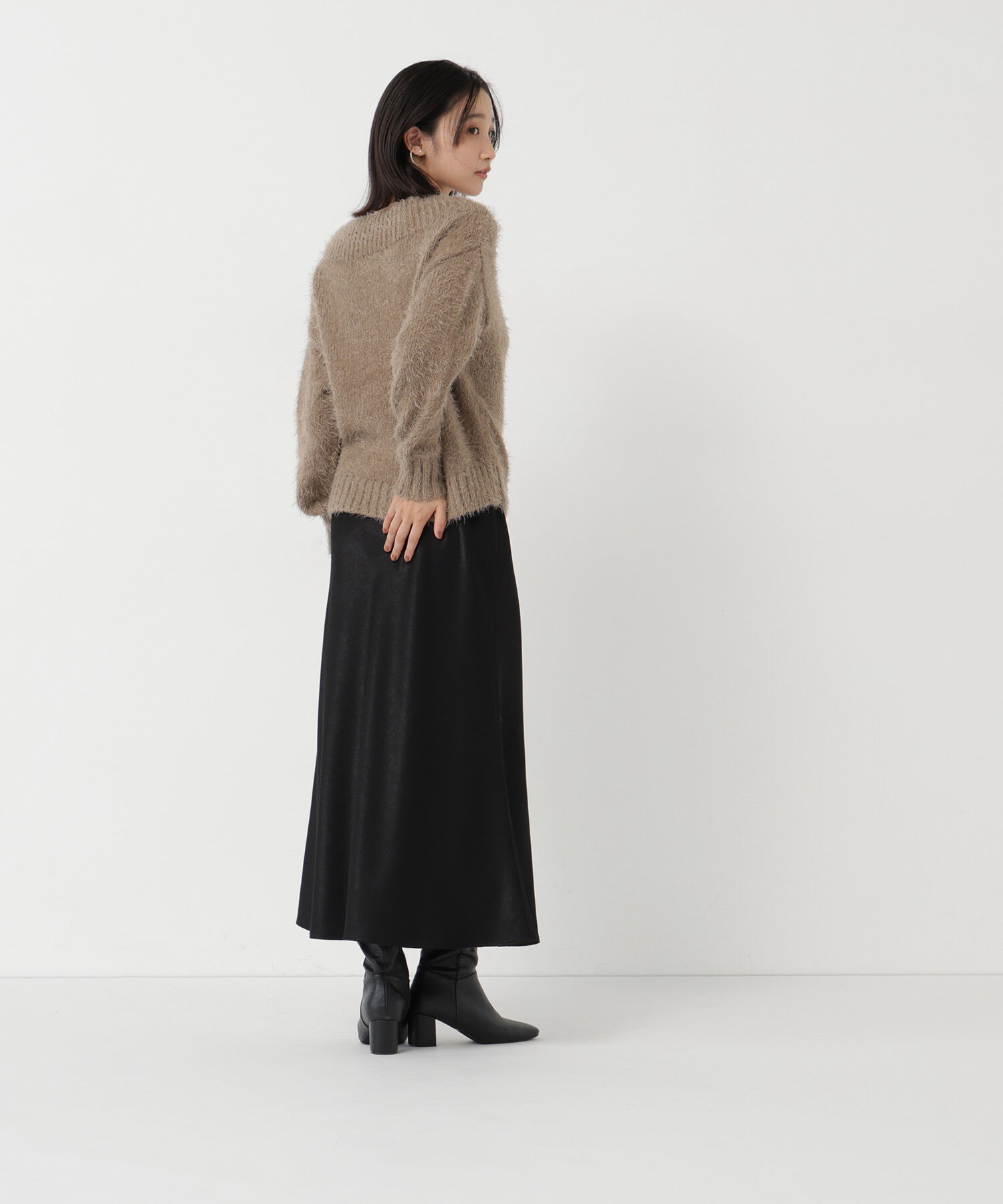  「バイアスサテンナロースカート　26FW」|スカート|