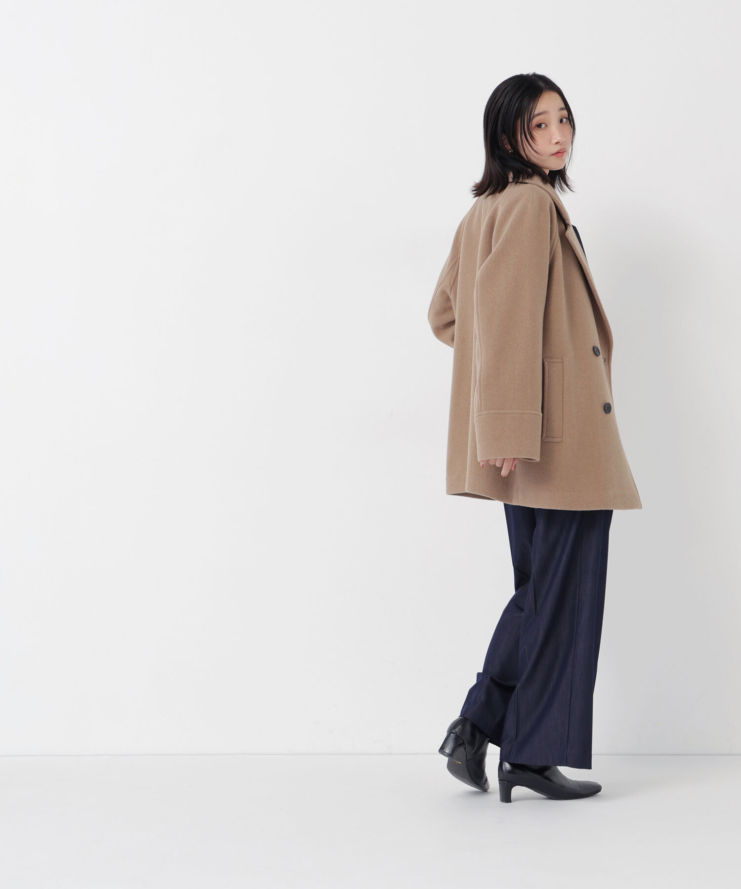  「ダブルブレストミドルコート 26AW」|ブルゾン・スタジャン|