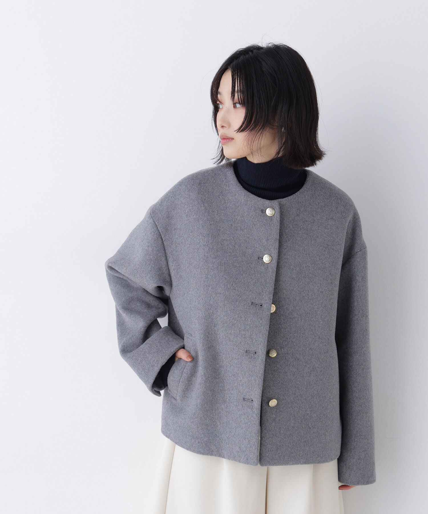  「<WEB限定ｶﾗｰ:ﾓｶ><ちょうど､いい服>&ldquo;いつものが見違えるﾊｰﾌｺｰ 」|ブルゾン・スタジャン|