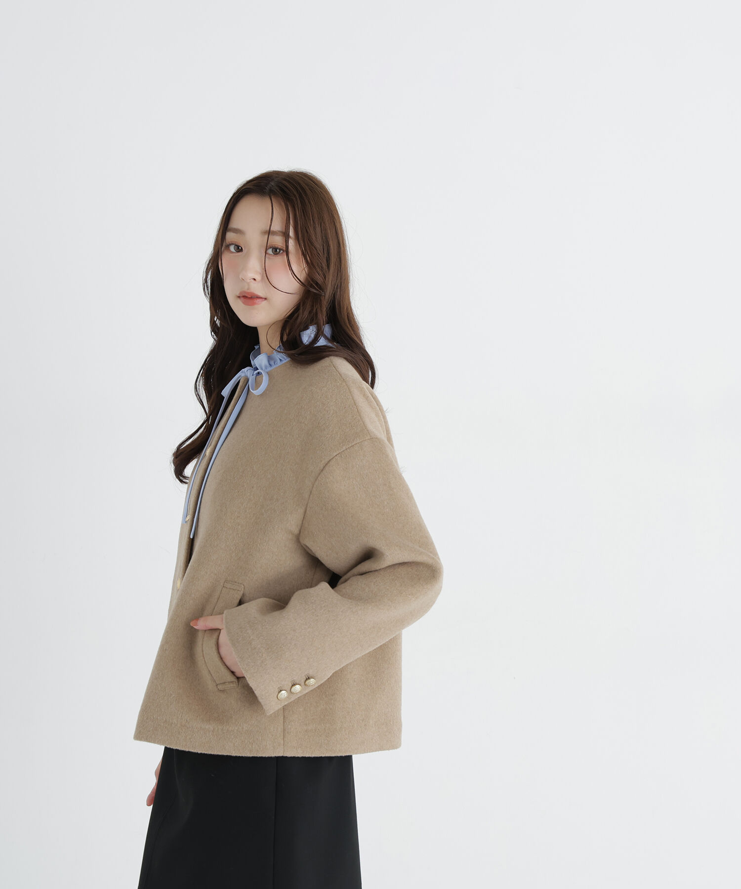  「<WEB限定ｶﾗｰ:ﾓｶ><ちょうど､いい服>&ldquo;いつものが見違えるﾊｰﾌｺｰ 」|ブルゾン・スタジャン|