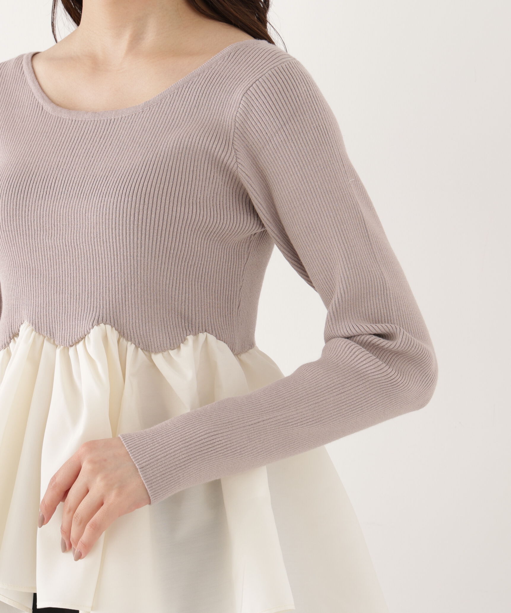 「＜a/mie＞チューリップペプラムヘムニット 26AW」|ニット・セーター|