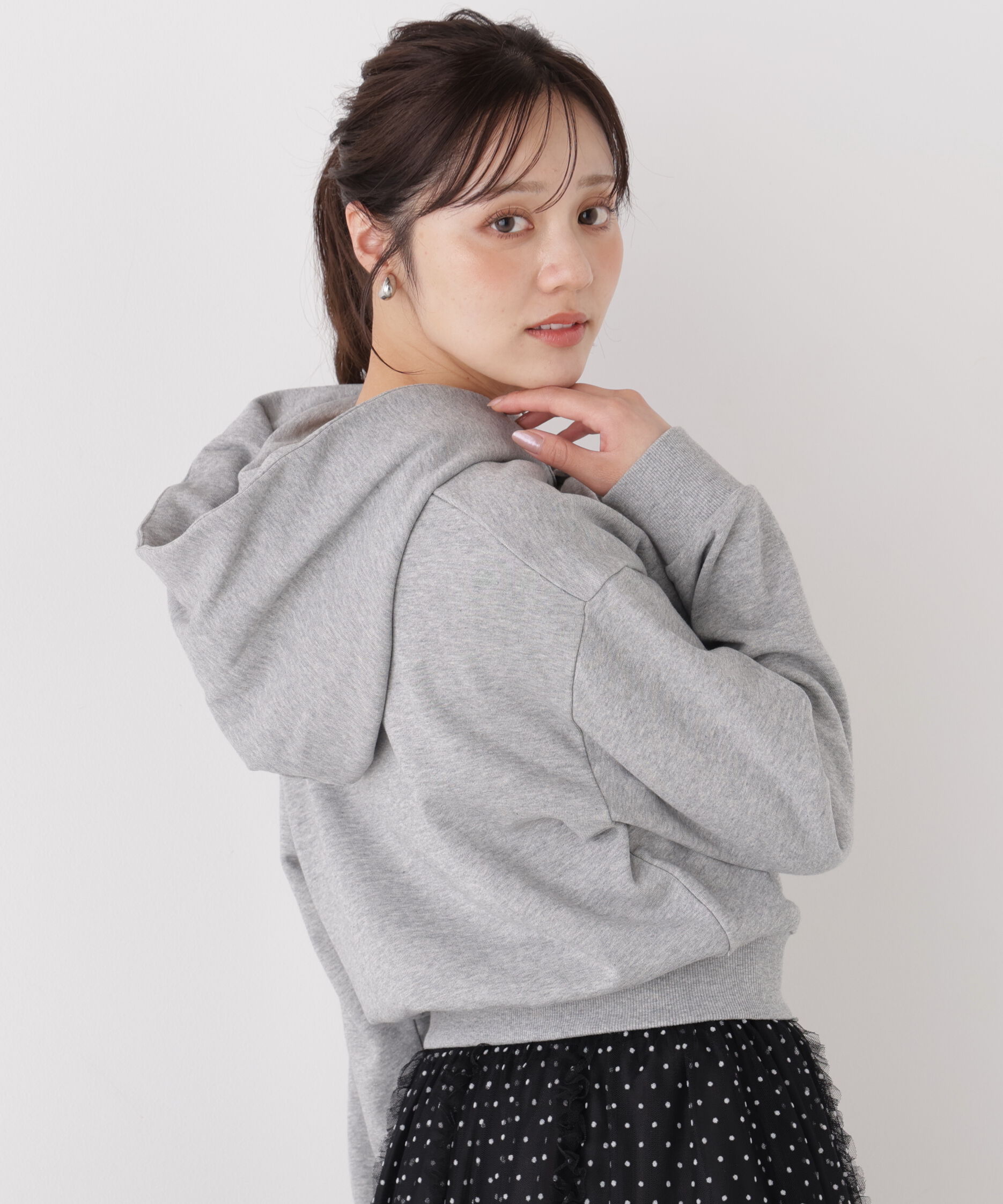 PROPORTION BODY DRESSING「＜加藤栞さん着用＞＜EDIT COLOGNE＞リボン付きフーディー」|Tシャツ・カットソー|