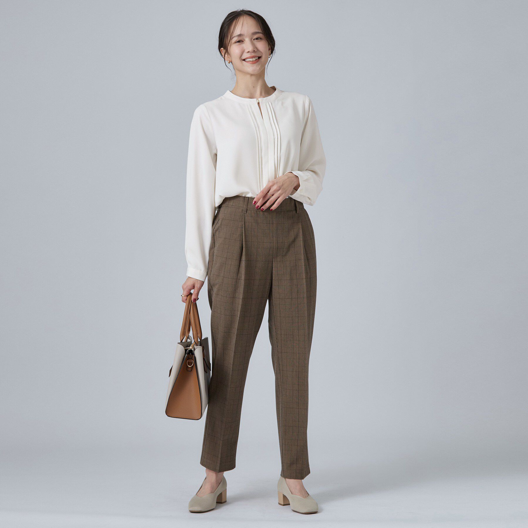 SHOO･LA･RUE「【S-LL/洗濯機可/程よいストレッチ】センタープレスですっきり タックテーパードパンツ」|その他|