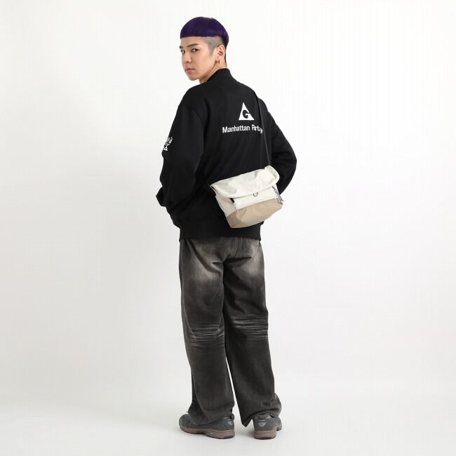 Manhattan Portage「NYLON MESSENGER BAG (XXS) BACK POCKET W/ DIVIDER MAGNET NYLON TUSSAH RIPSTOP NYLON / GERRY」|ショルダー・メッセンジャー|