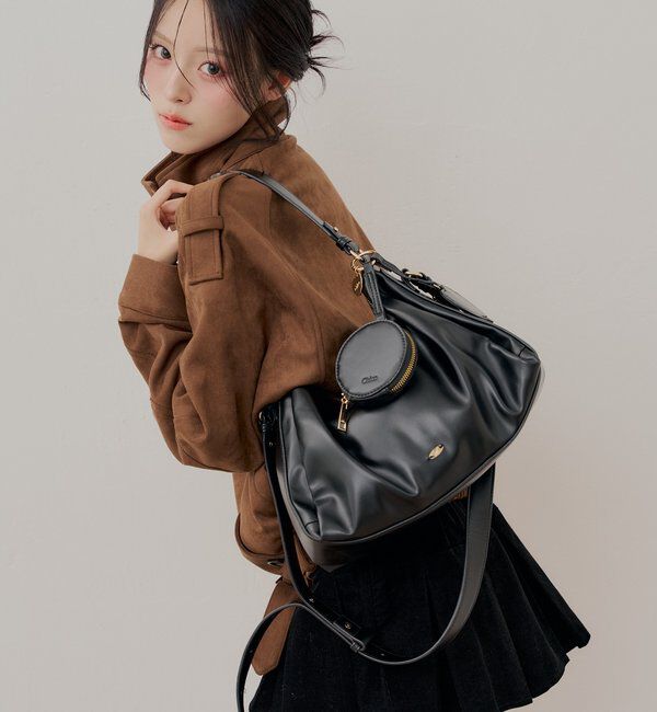  「【WEB限定】ポーチチャーム付きスエードコンビボストンバッグ」|ボストンバッグ|