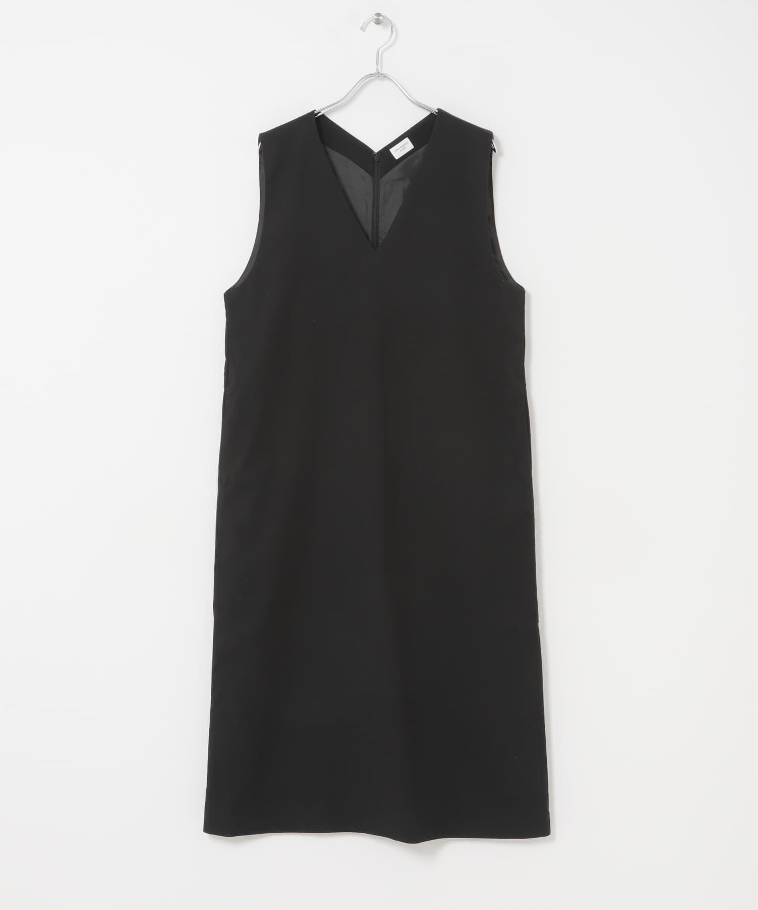 URBAN RESEARCH DOORS「『UR TECH』ストレートラインジャンパースカート」|ジャンパースカート|ブラック