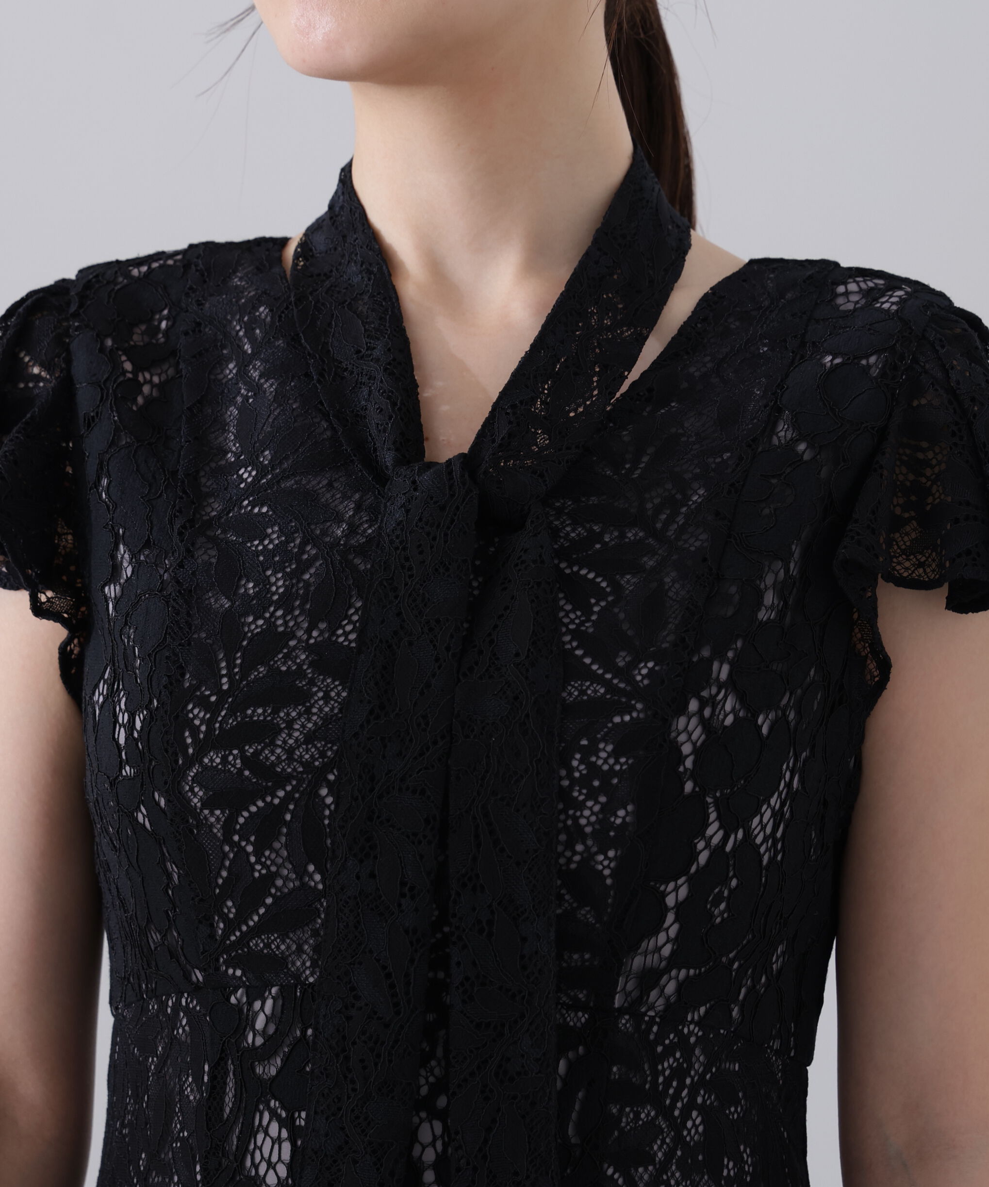 PROPORTION BODY DRESSING「〈Lou Lou fee（ルルーフェ）〉タイ付きレースワンピース」|ワンピース|