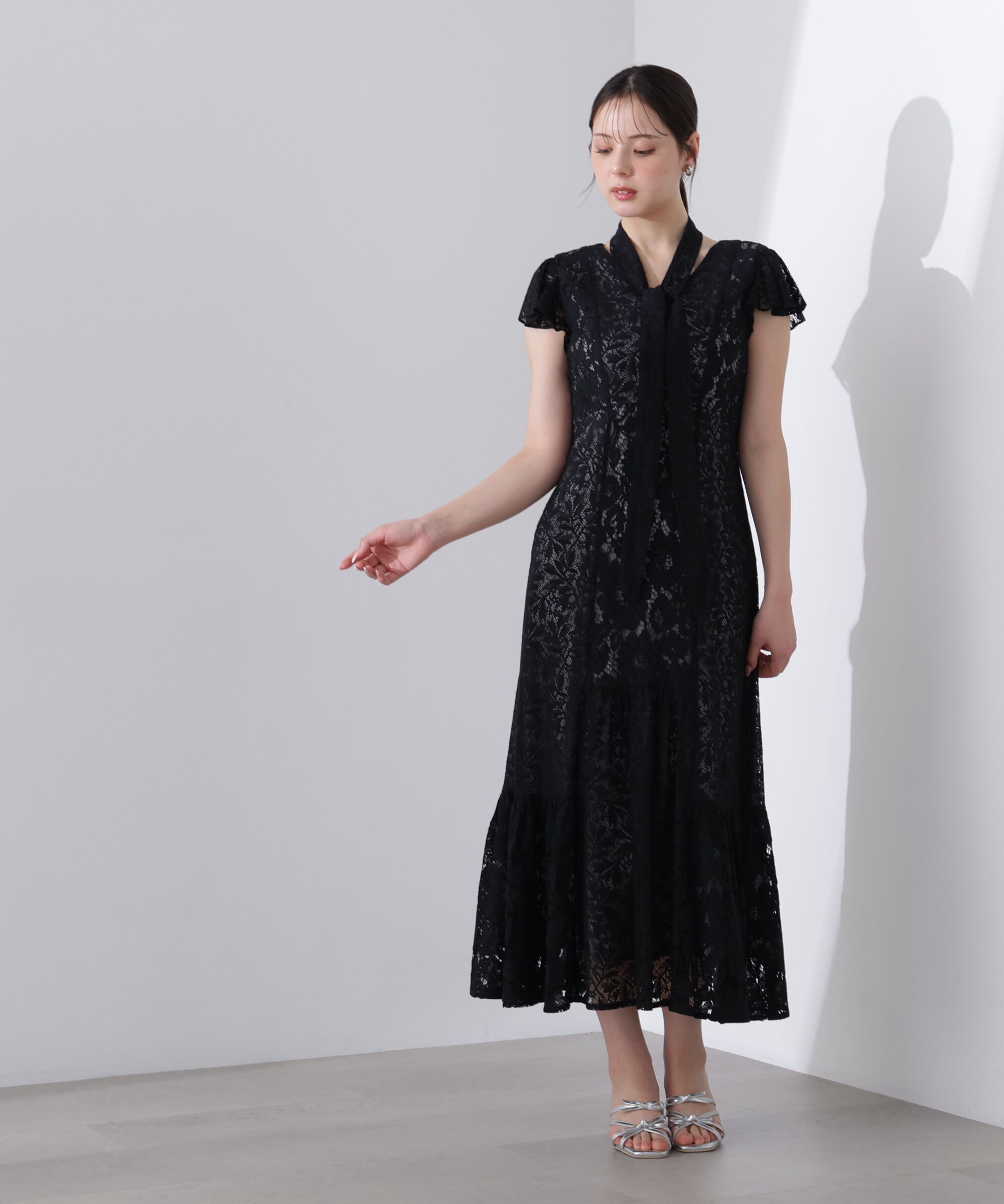 PROPORTION BODY DRESSING「〈Lou Lou fee（ルルーフェ）〉タイ付きレースワンピース」|ワンピース|