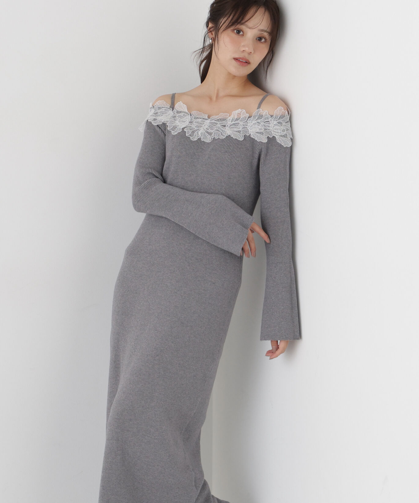 PROPORTION BODY DRESSING「レースオフショルニットワンピース」|ワンピース|トップグレー 1