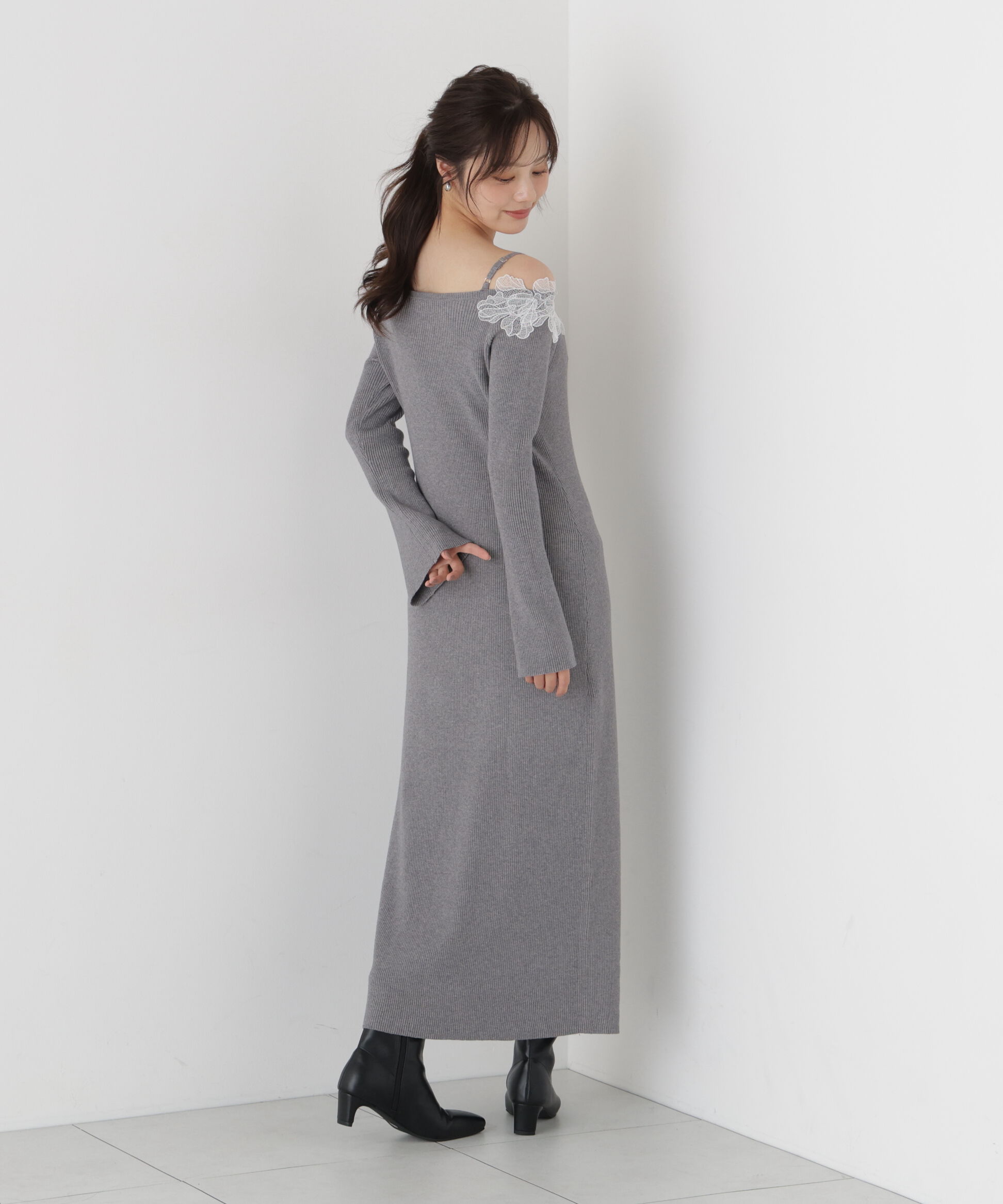 PROPORTION BODY DRESSING「レースオフショルニットワンピース」|ワンピース|