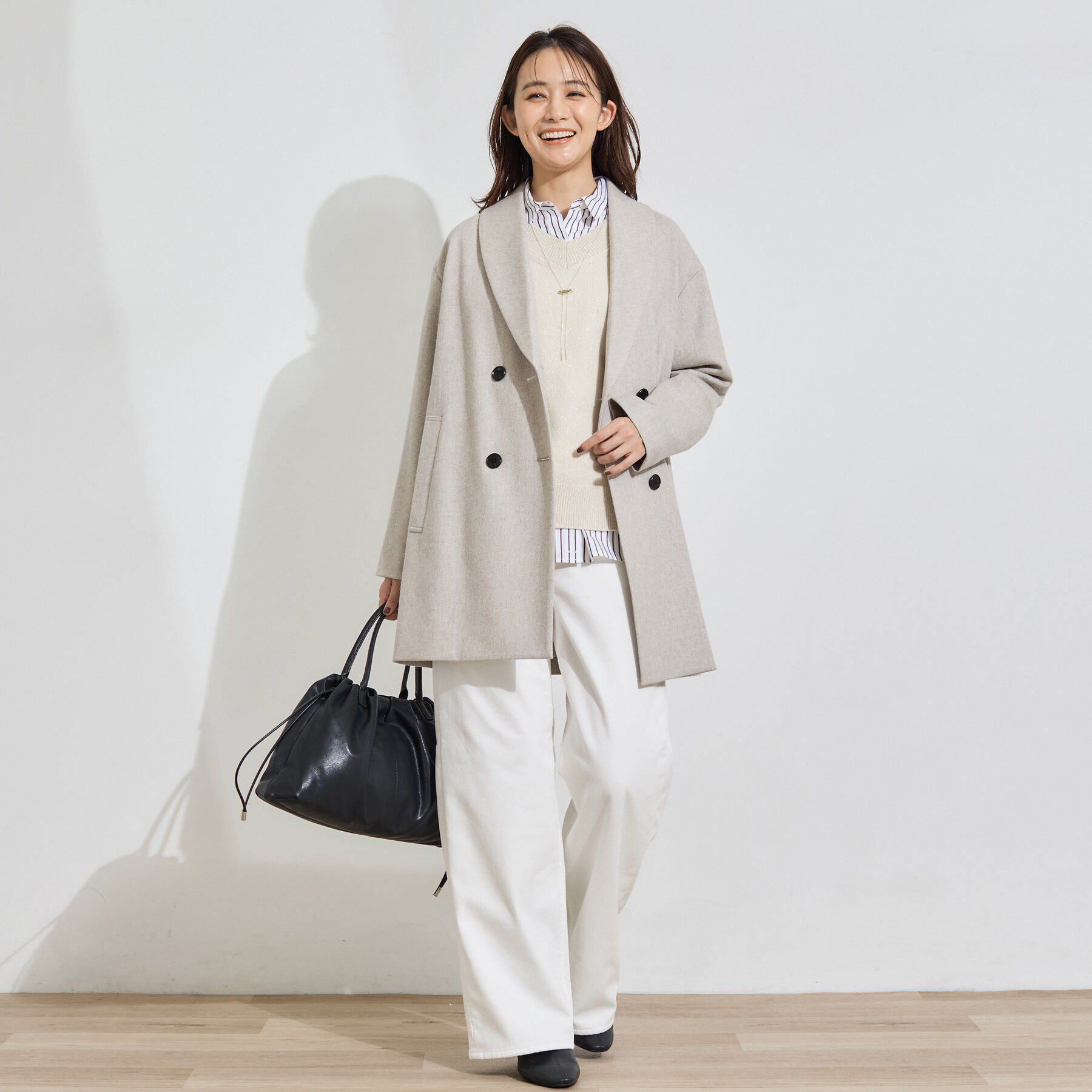 INDIVI「【顔まわりスッキリ】ショールカラー ミドル丈コート」|チェスターコート|