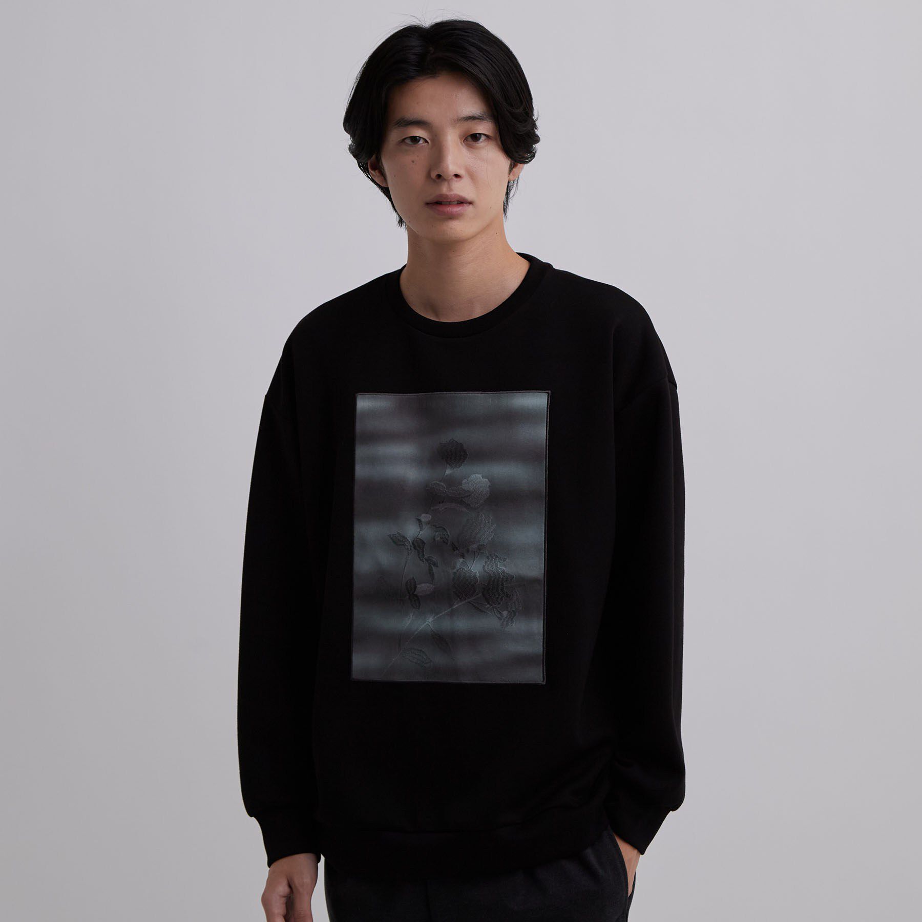 tk.TAKEO KIKUCHI「フラワー刺繍グラフィックスウェット」|パーカー|
