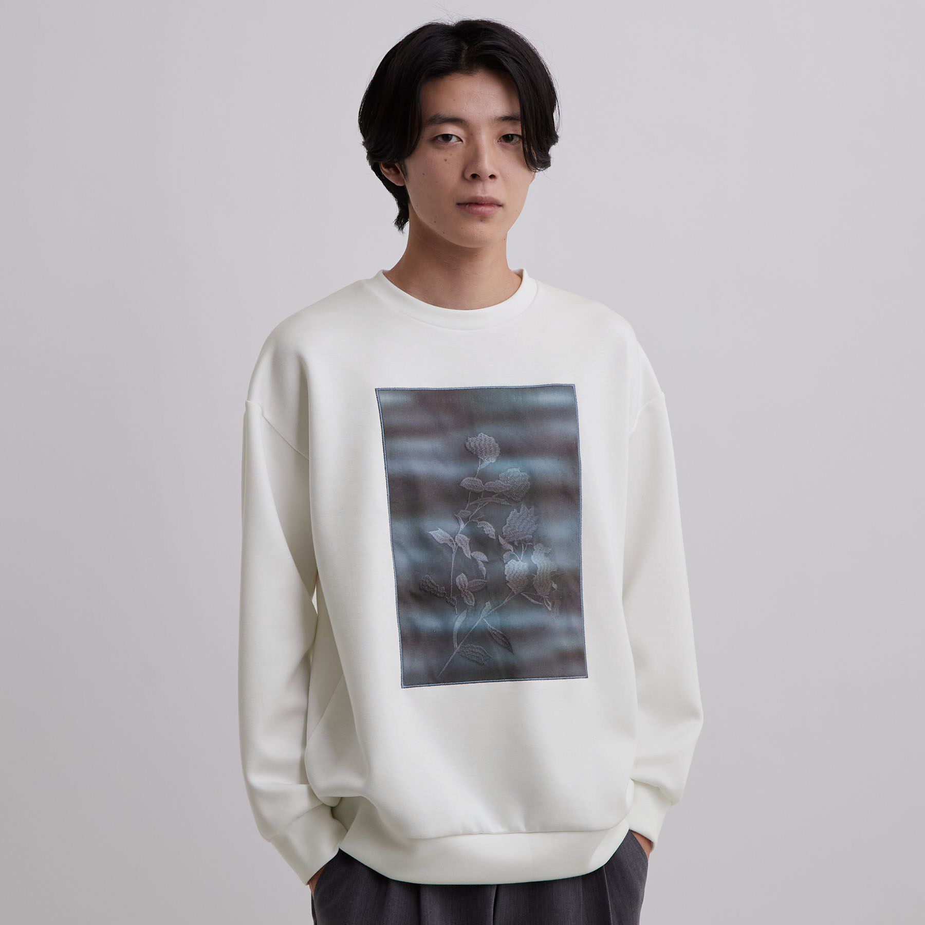 tk.TAKEO KIKUCHI「フラワー刺繍グラフィックスウェット」|パーカー|