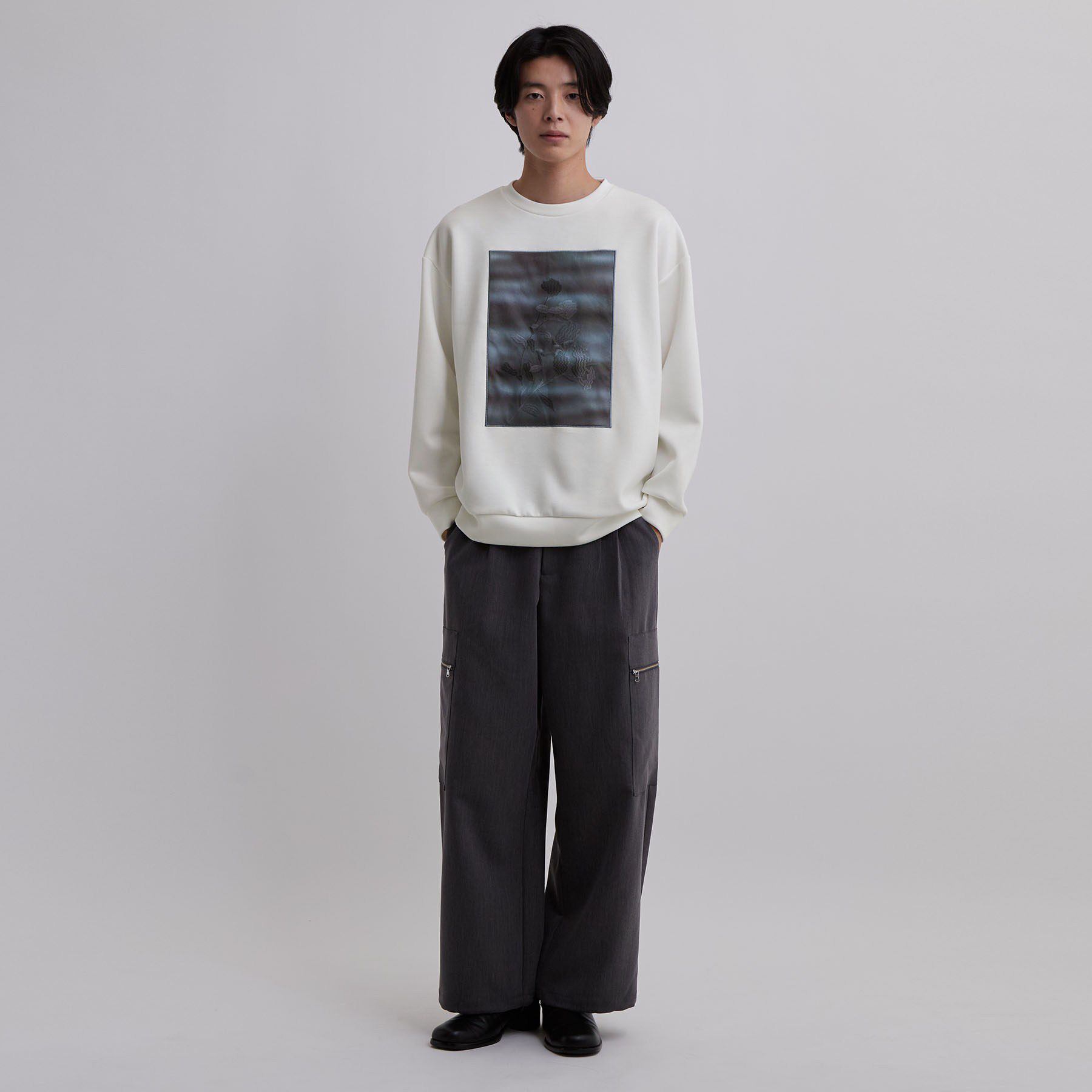 tk.TAKEO KIKUCHI「フラワー刺繍グラフィックスウェット」|パーカー|
