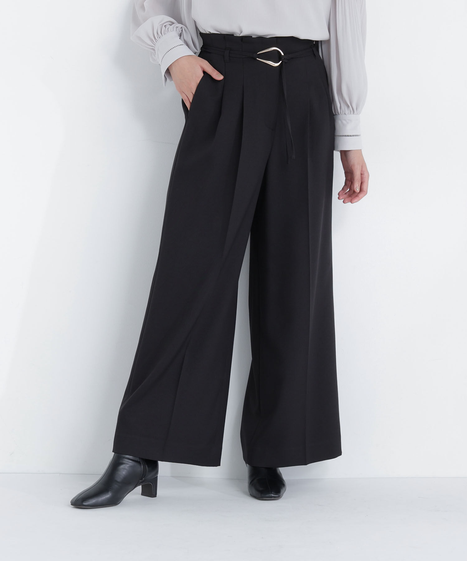  「＜CLASSY.11月号掲載＞ダブルベルトワイドパンツ　26AW」|その他|