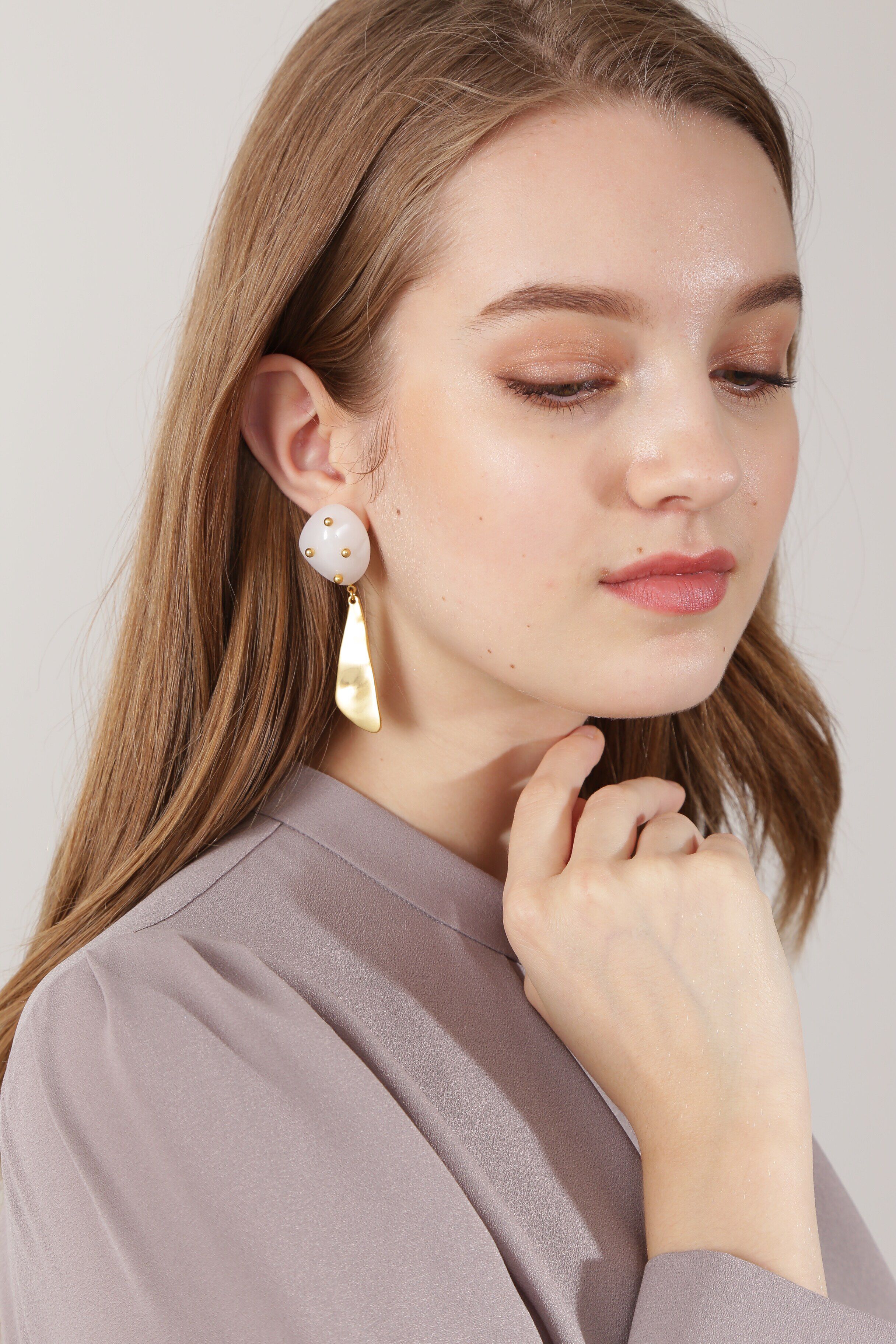  「◆スタッズストーンドロップピアス」|その他|