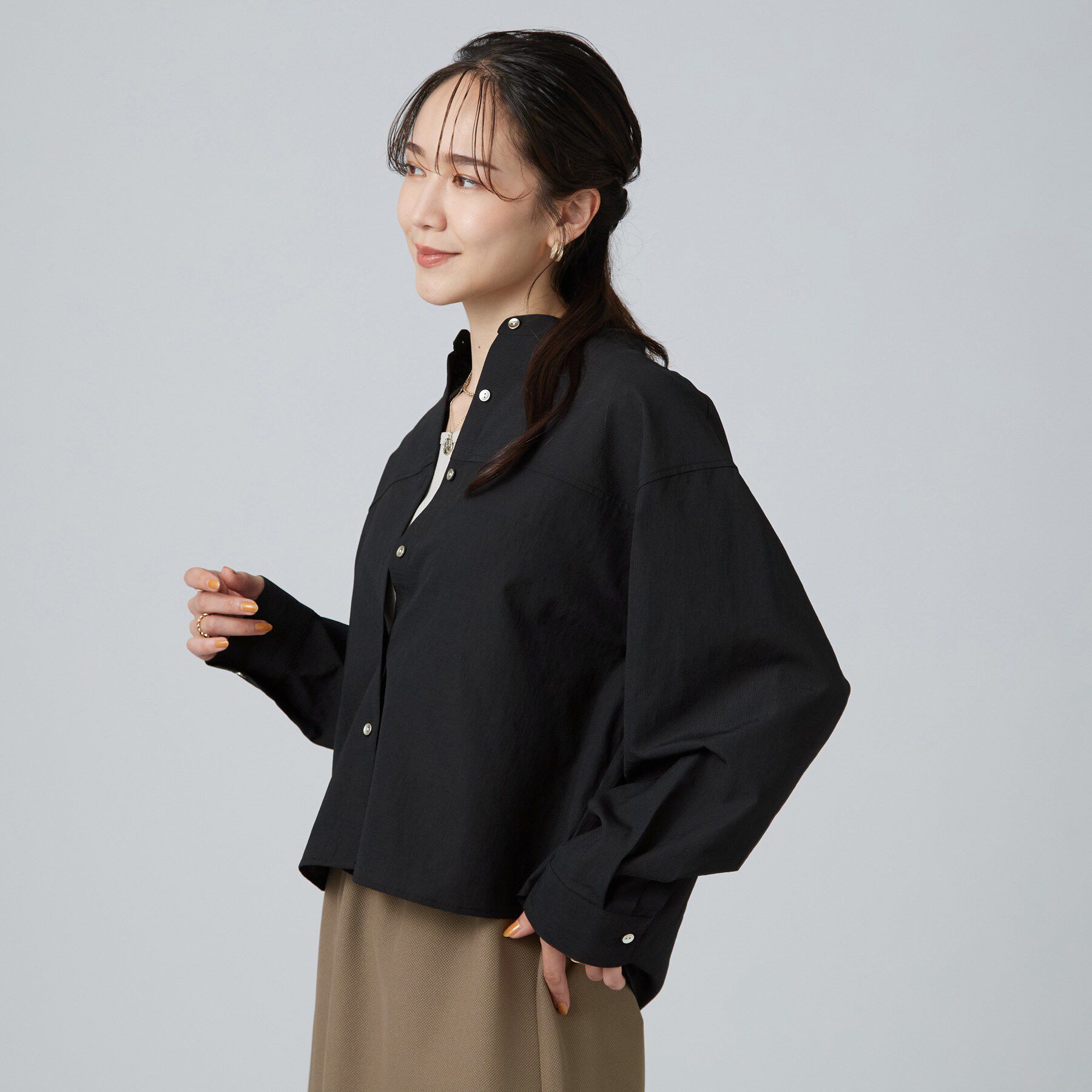 SHOO･LA･RUE「【通気性〇/S-LL/洗濯機可】さらりと心地よい。ノーカラーシャツ」|シャツ・ブラウス|