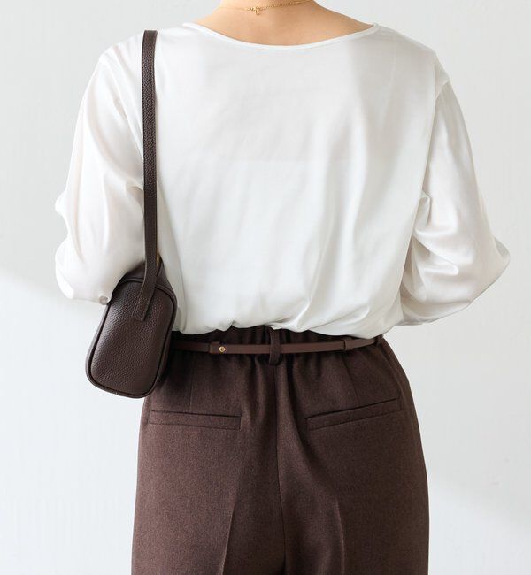  「【ロングシーズン使える】袖カフスデザインTブラウス」|シャツ・ブラウス|