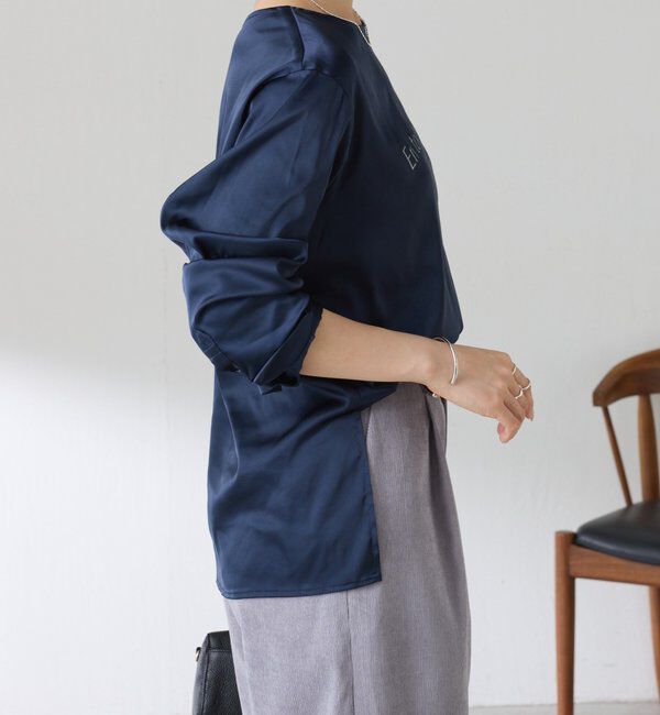  「【ロングシーズン使える】袖カフスデザインTブラウス」|シャツ・ブラウス|