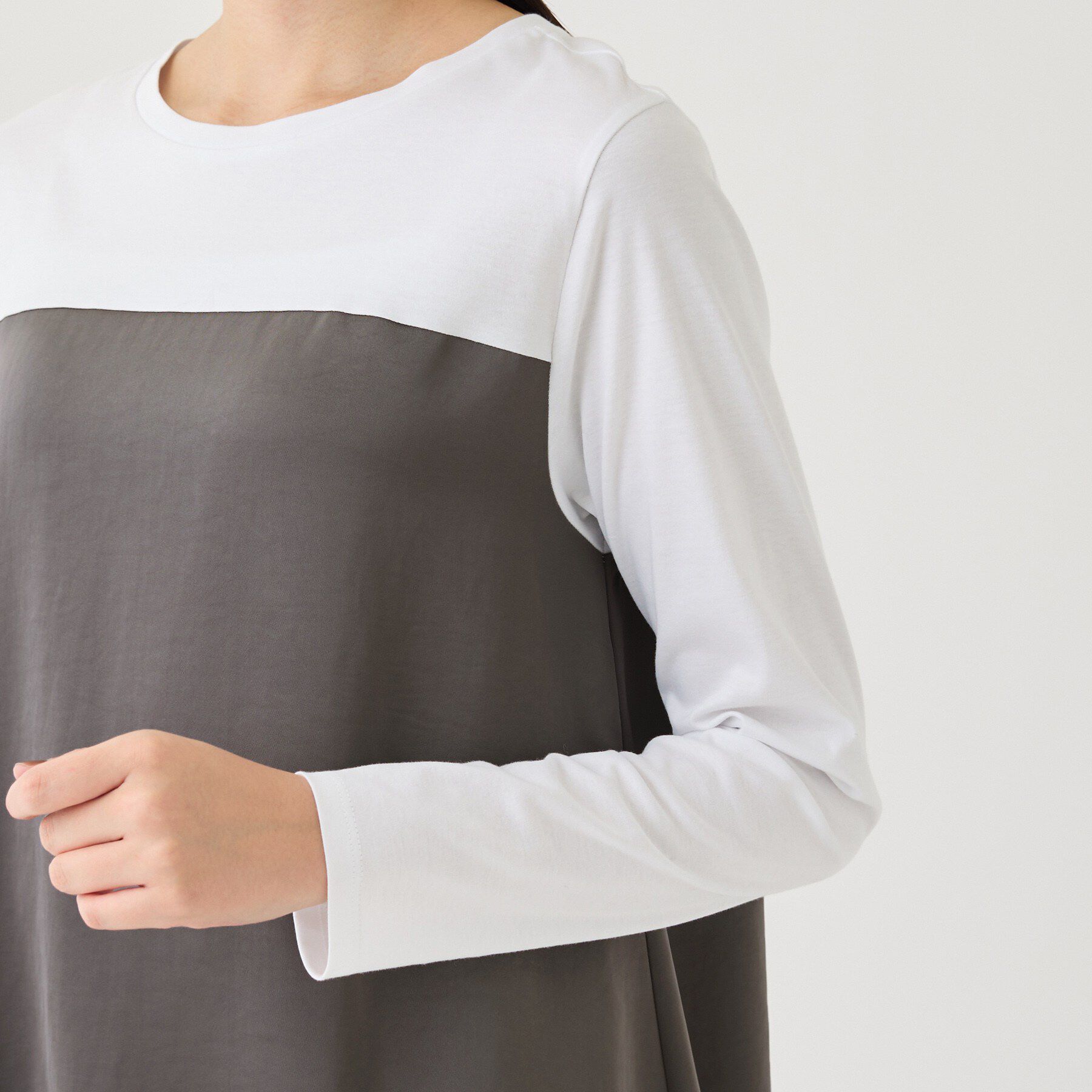 INDIVI「【お腹・腰カバー】サテン切替 レースヘムロングトップス」|Tシャツ・カットソー|