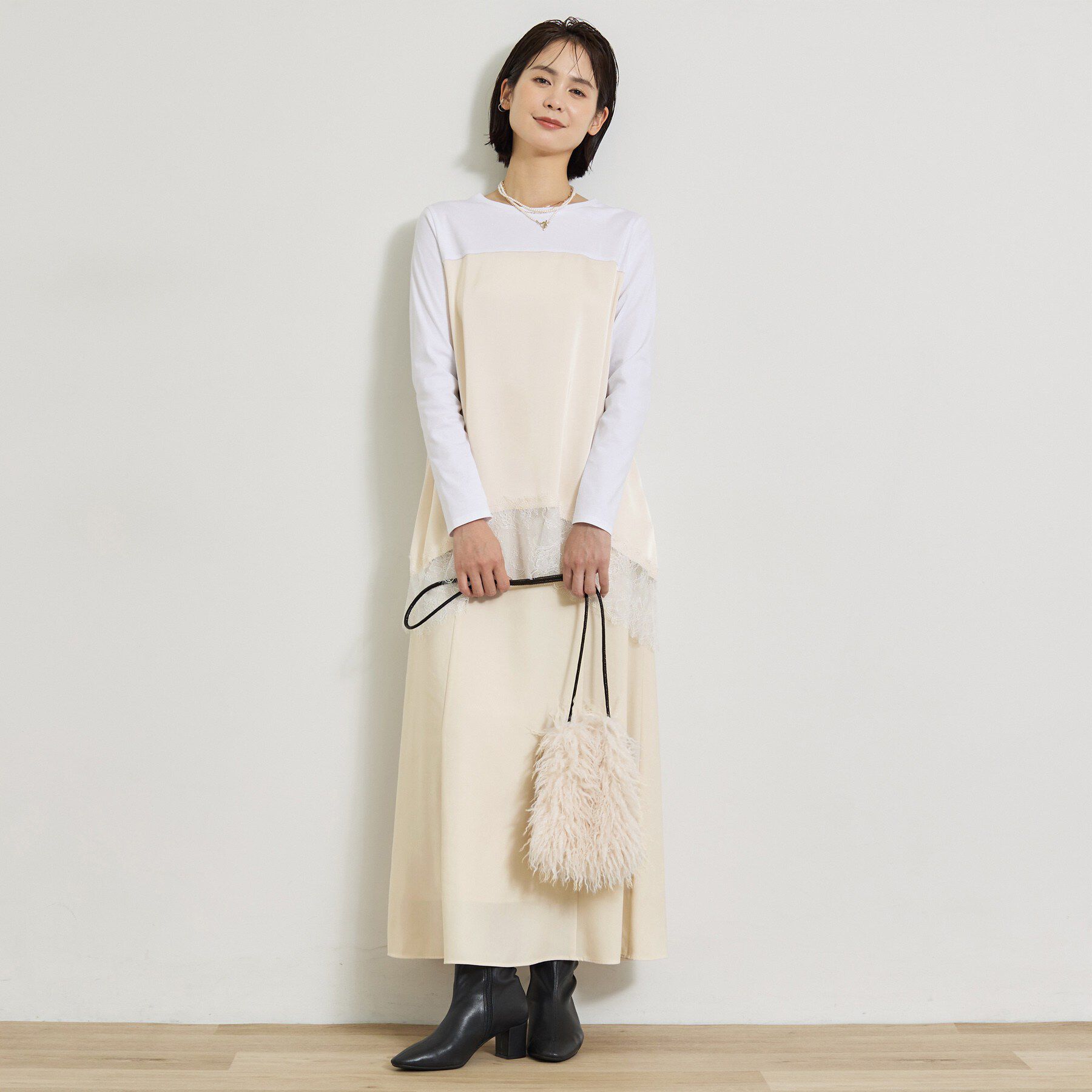 INDIVI「【お腹・腰カバー】サテン切替 レースヘムロングトップス」|Tシャツ・カットソー|