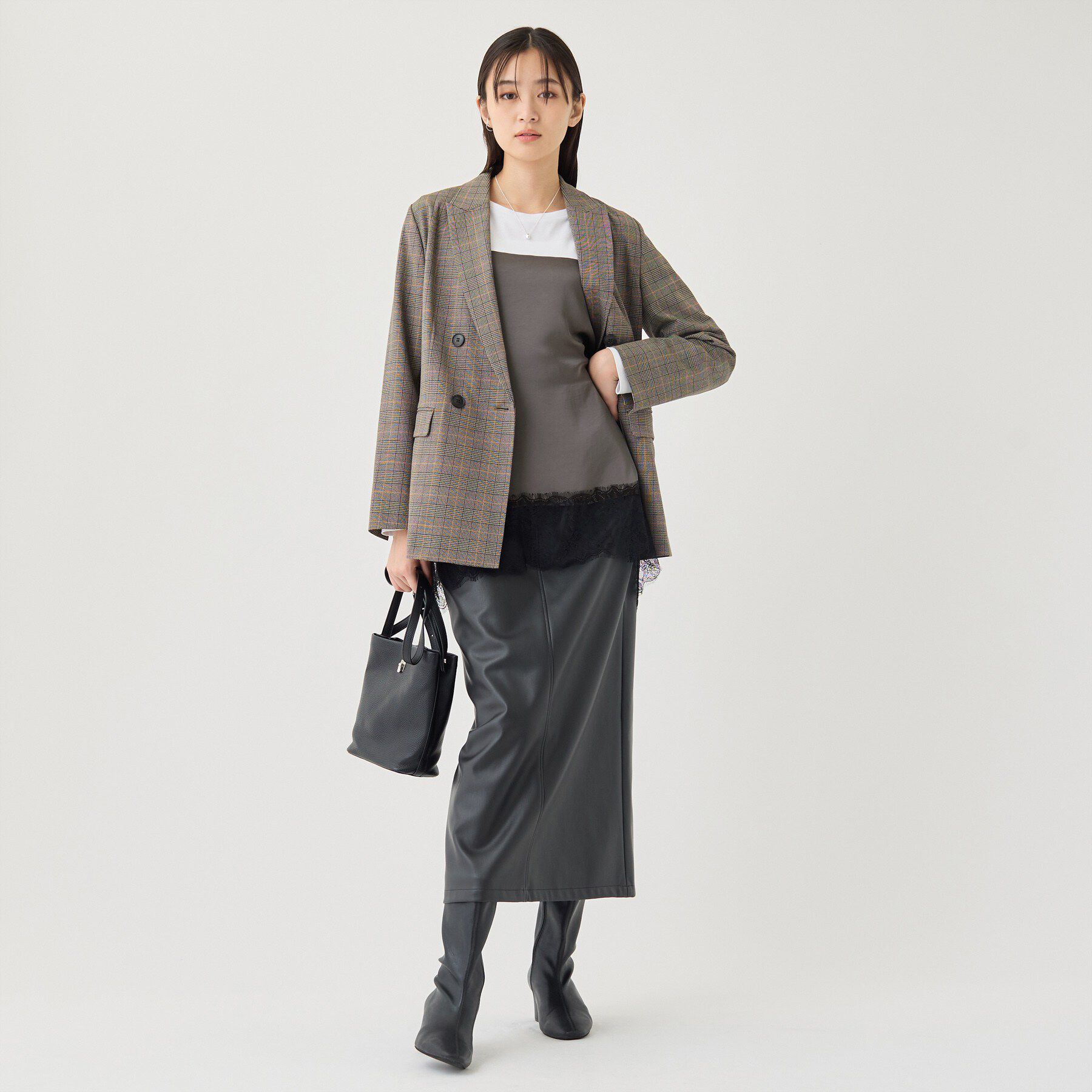 INDIVI「【お腹・腰カバー】サテン切替 レースヘムロングトップス」|Tシャツ・カットソー|
