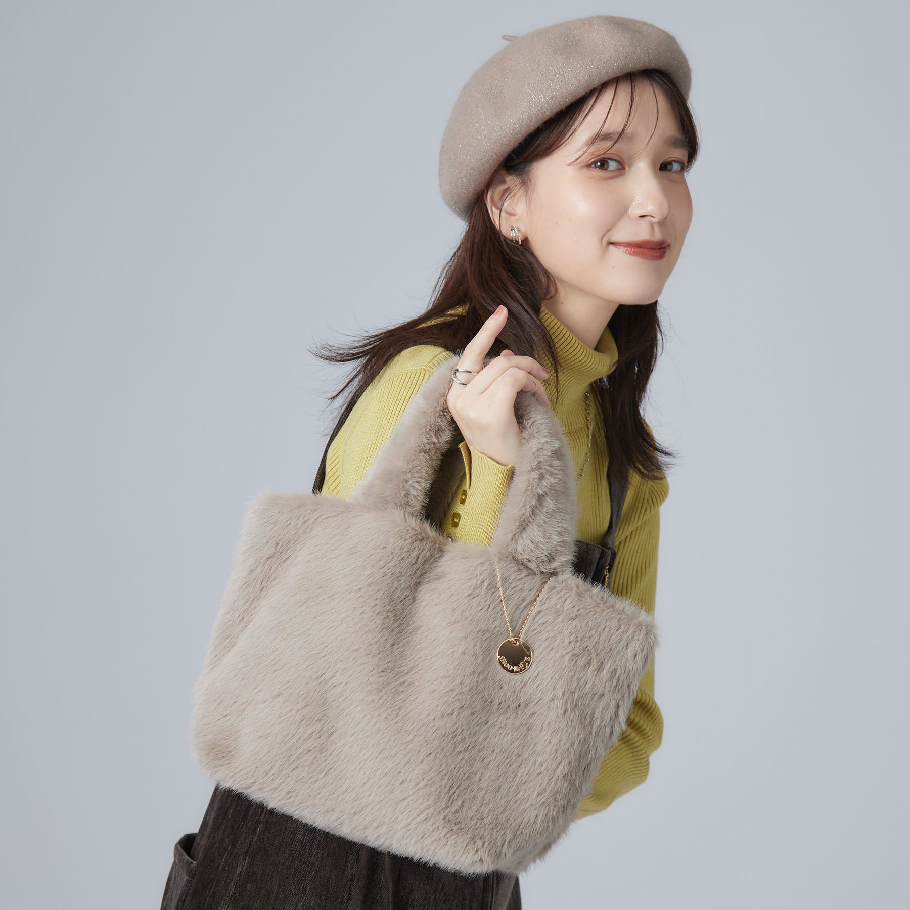 SHOO･LA･RUE「フェイクファーランチトートバッグ」|トートバッグ|グレージュ(050)