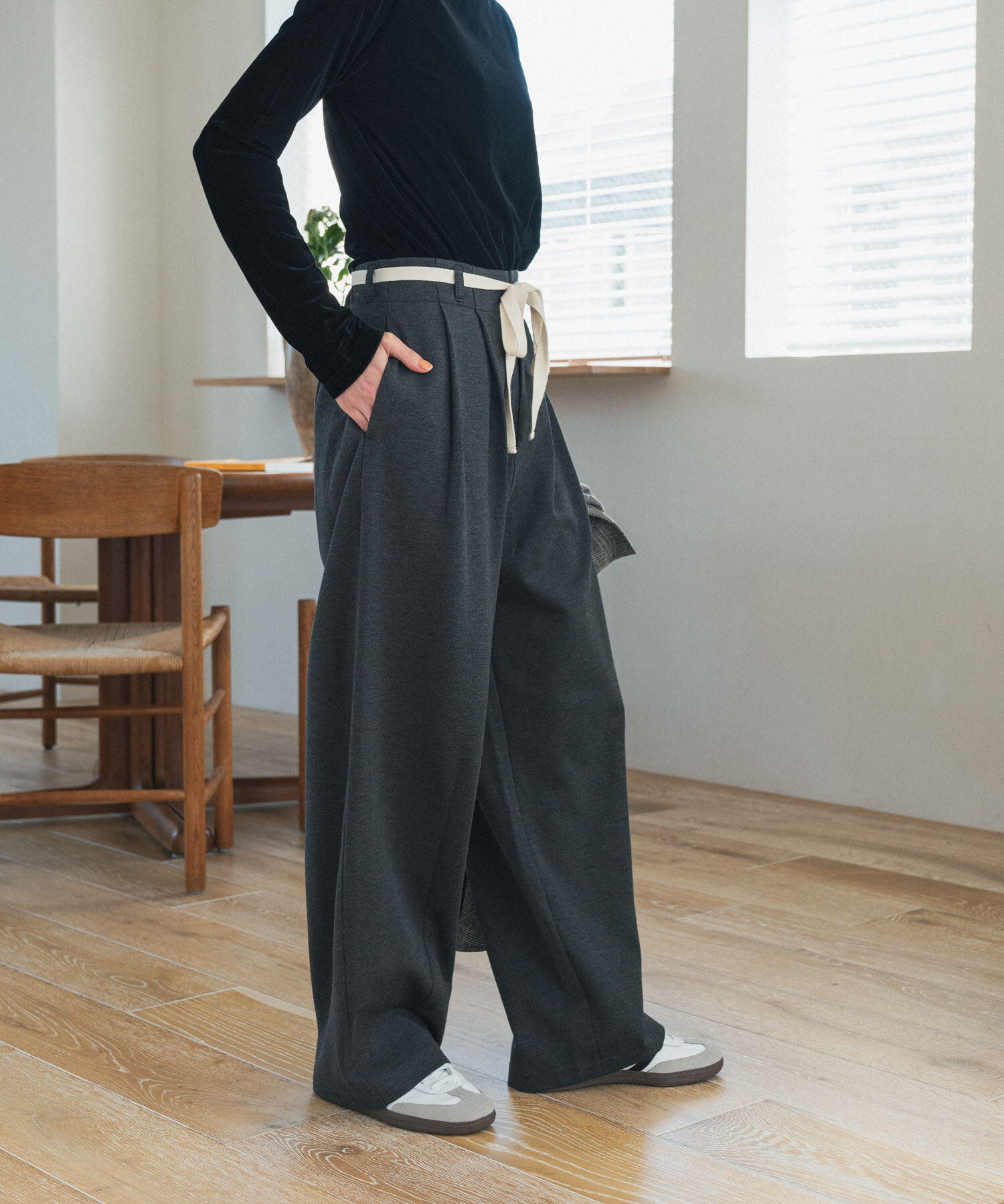 URBAN RESEARCH DOORS「ウエストリボンカットカーブパンツ」|その他|