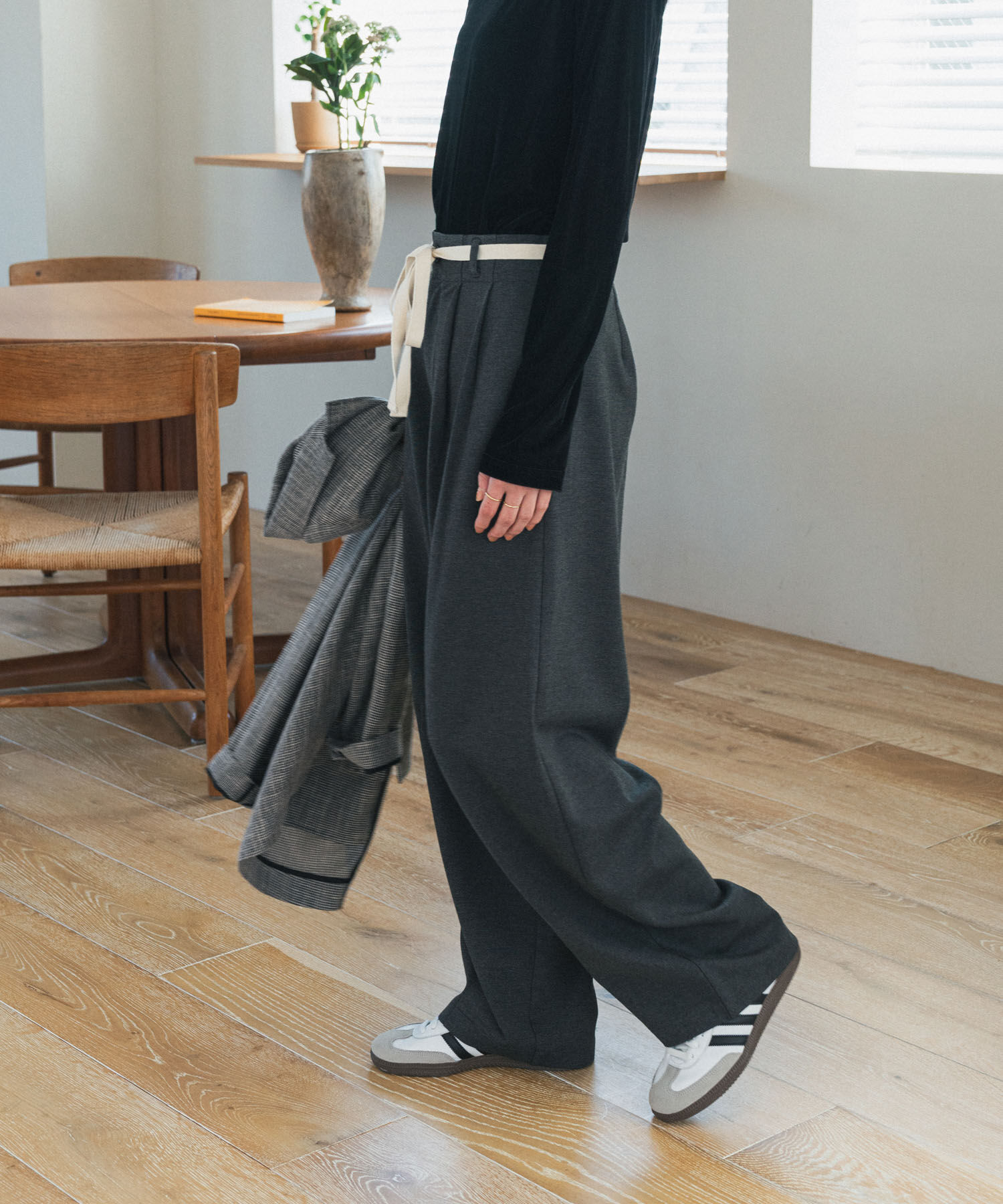 URBAN RESEARCH DOORS「ウエストリボンカットカーブパンツ」|その他|