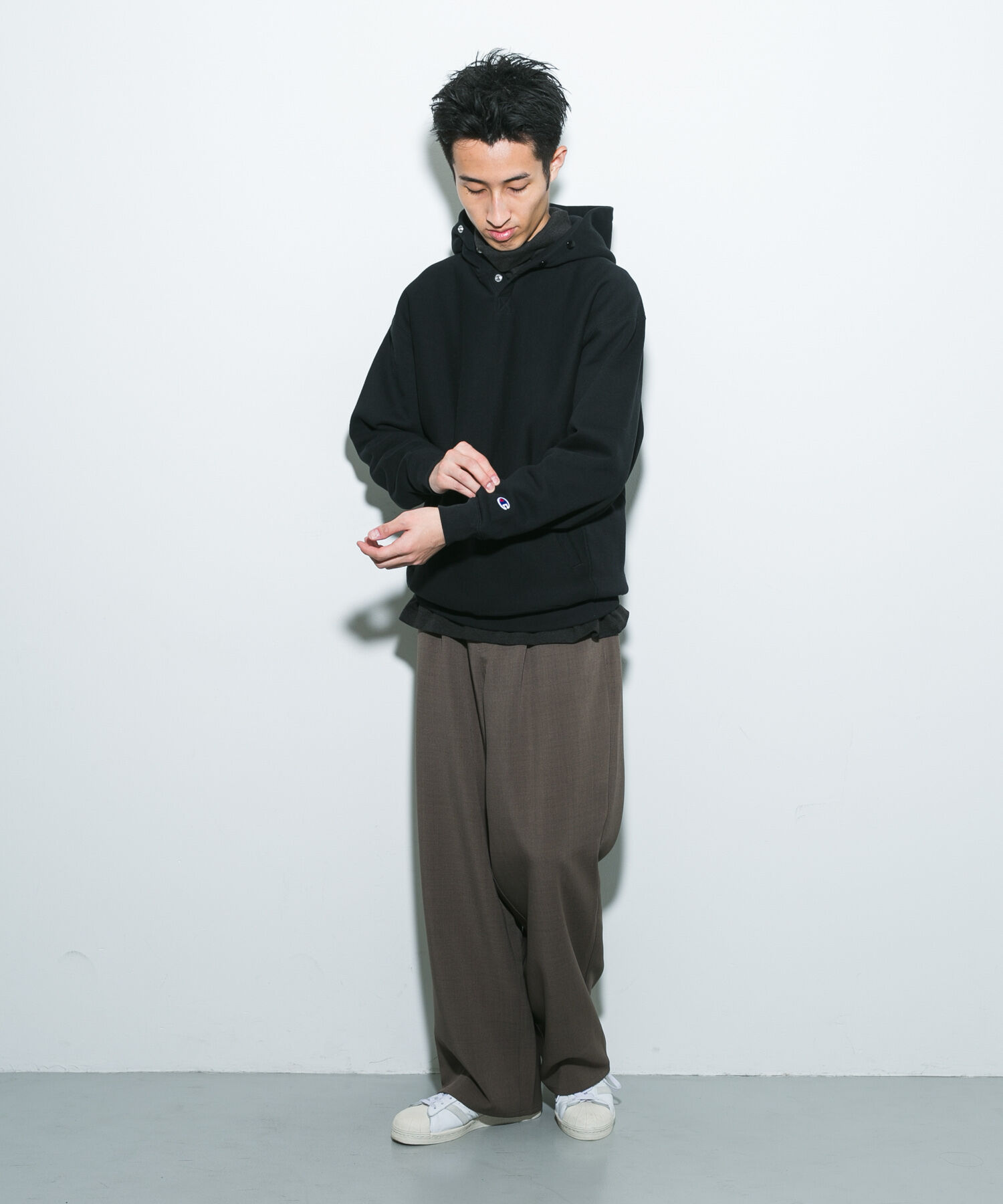 URBAN RESEARCH DOORS「『別注』Champion&times;DOORS　HALF SNAP PARKA」|パーカー|