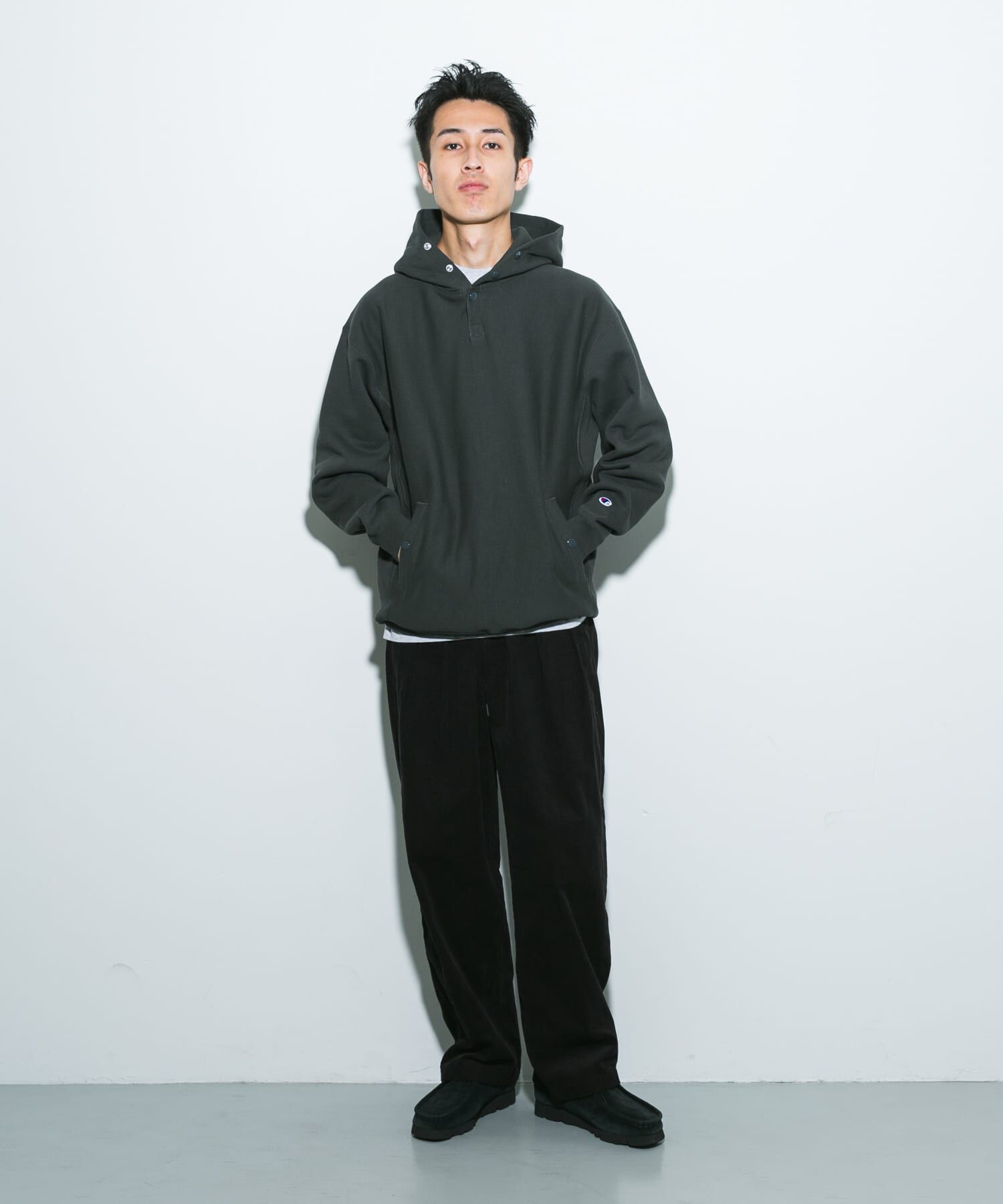 URBAN RESEARCH DOORS「『別注』Champion&times;DOORS　HALF SNAP PARKA」|パーカー|