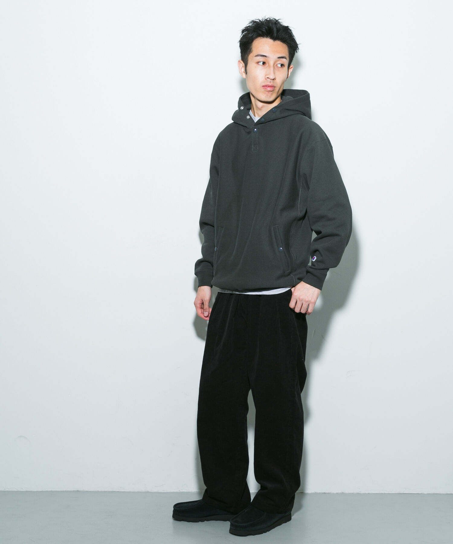 URBAN RESEARCH DOORS「『別注』Champion&times;DOORS　HALF SNAP PARKA」|パーカー|