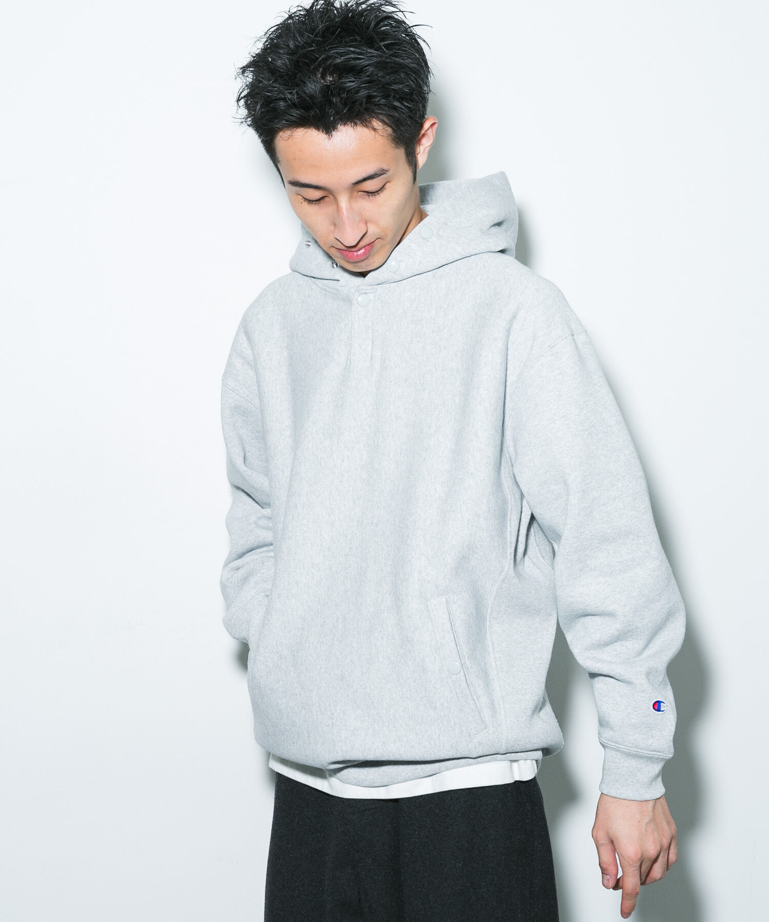 URBAN RESEARCH DOORS「『別注』Champion&times;DOORS　HALF SNAP PARKA」|パーカー|