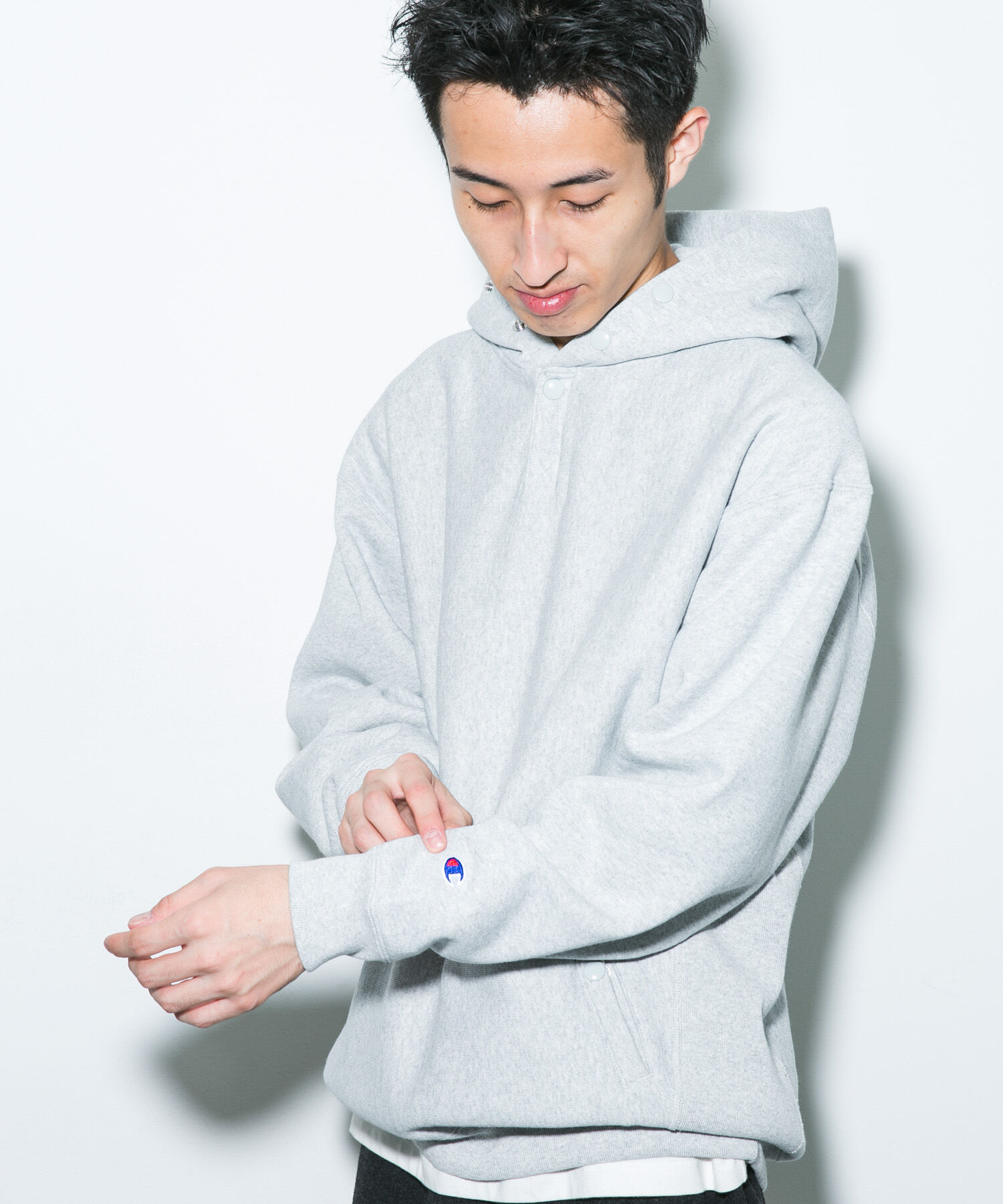 URBAN RESEARCH DOORS「『別注』Champion&times;DOORS　HALF SNAP PARKA」|パーカー|