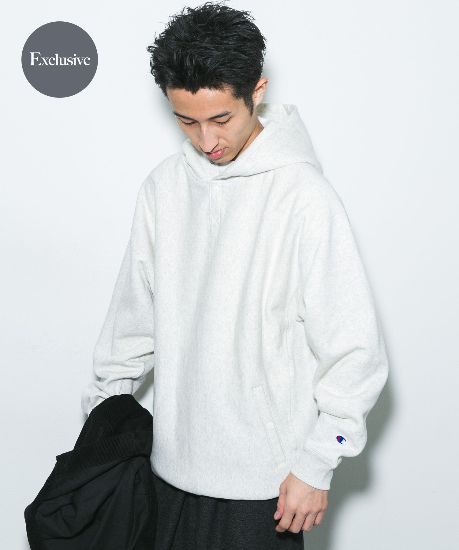URBAN RESEARCH DOORS「『別注』Champion&times;DOORS　HALF SNAP PARKA」|パーカー|オートミール