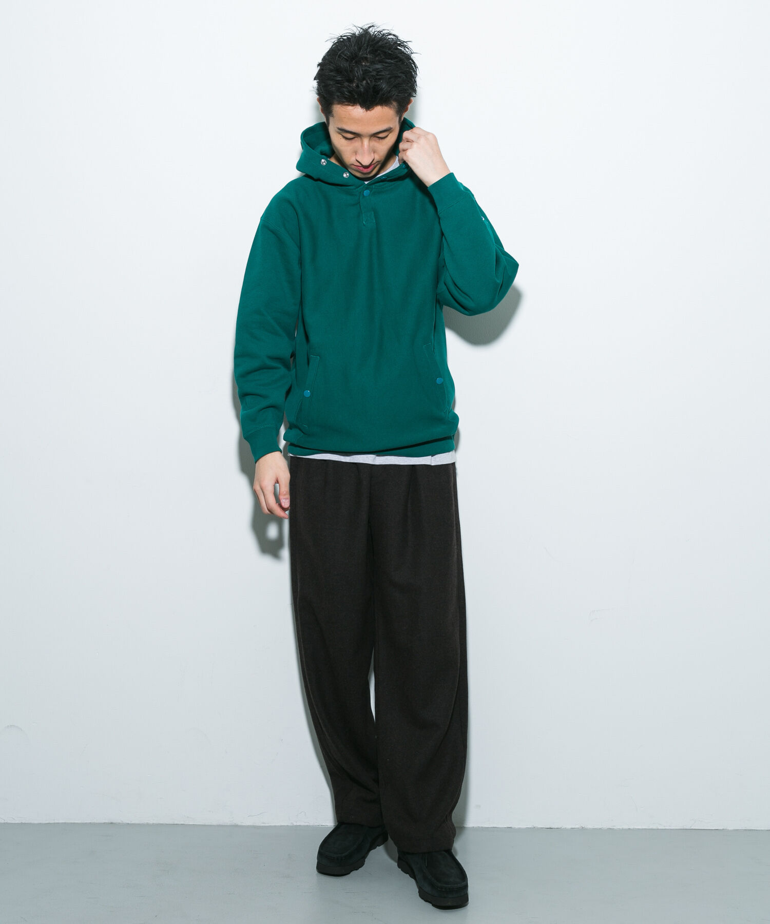 URBAN RESEARCH DOORS「『別注』Champion&times;DOORS　HALF SNAP PARKA」|パーカー|