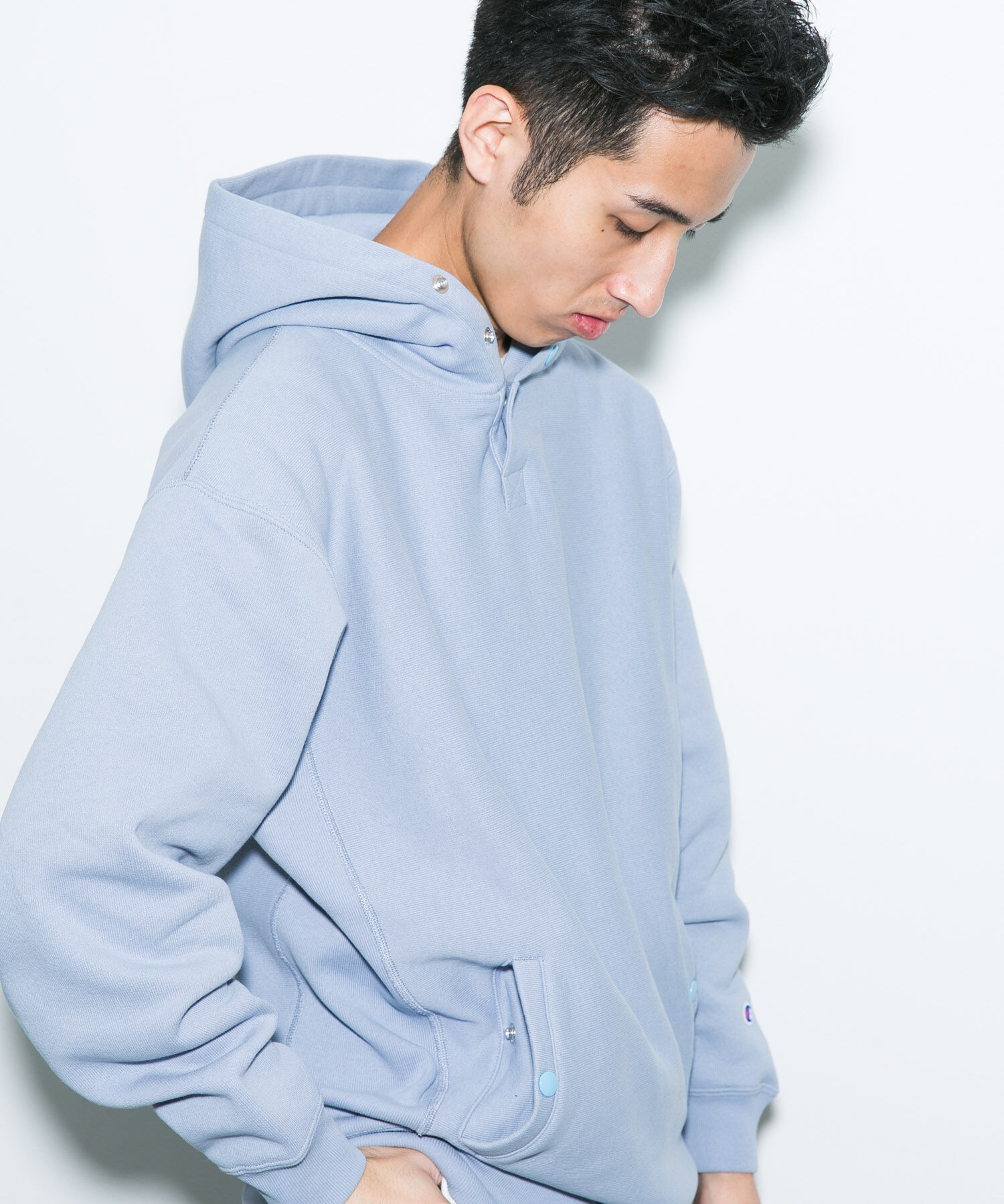 URBAN RESEARCH DOORS「『別注』Champion&times;DOORS　HALF SNAP PARKA」|パーカー|